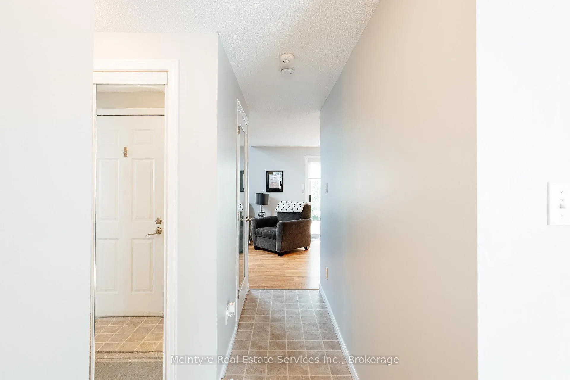 Photo 3 of 560 Penny Lane, Waterloo — HOMEH