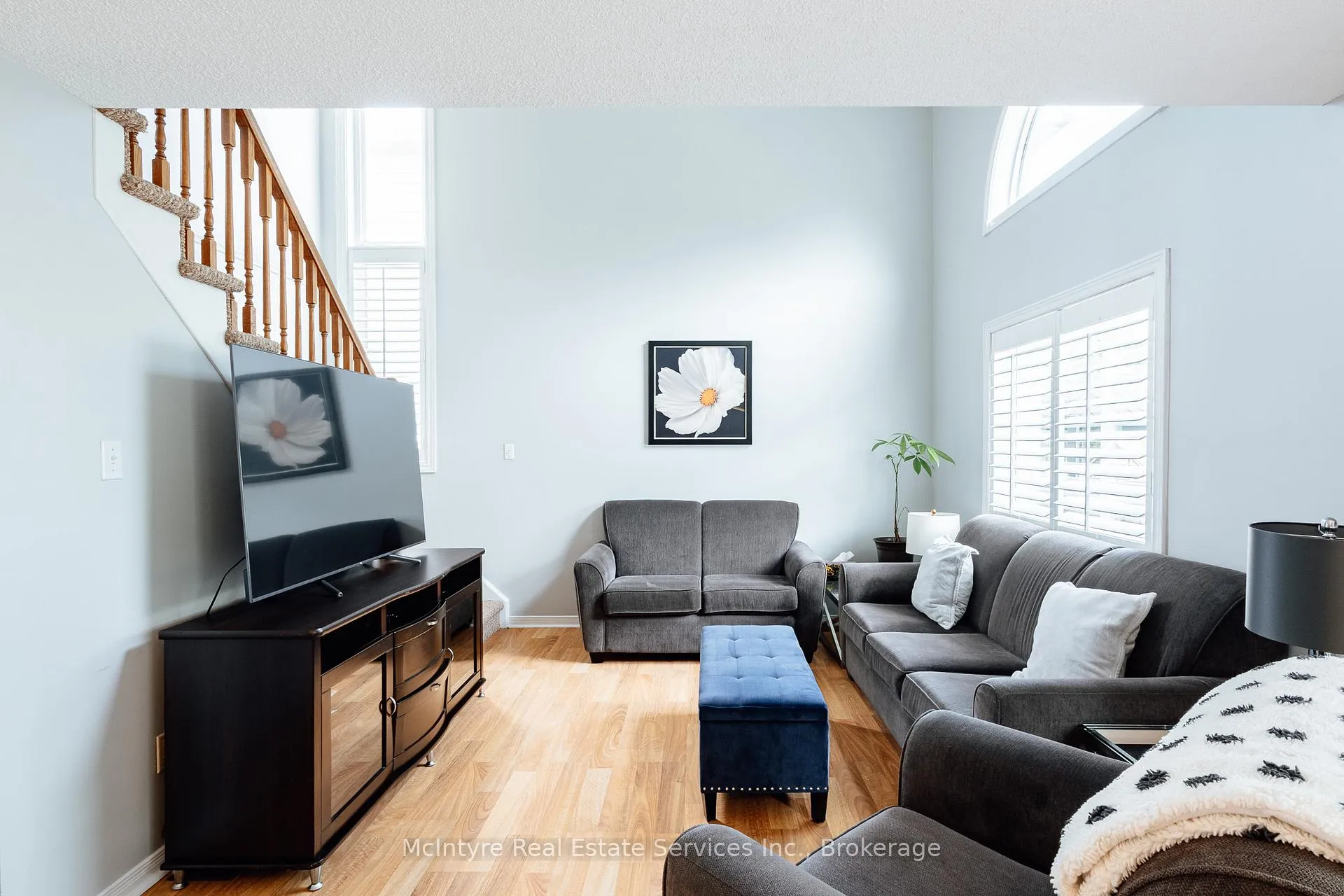 Photo 6 of 560 Penny Lane, Waterloo — HOMEH