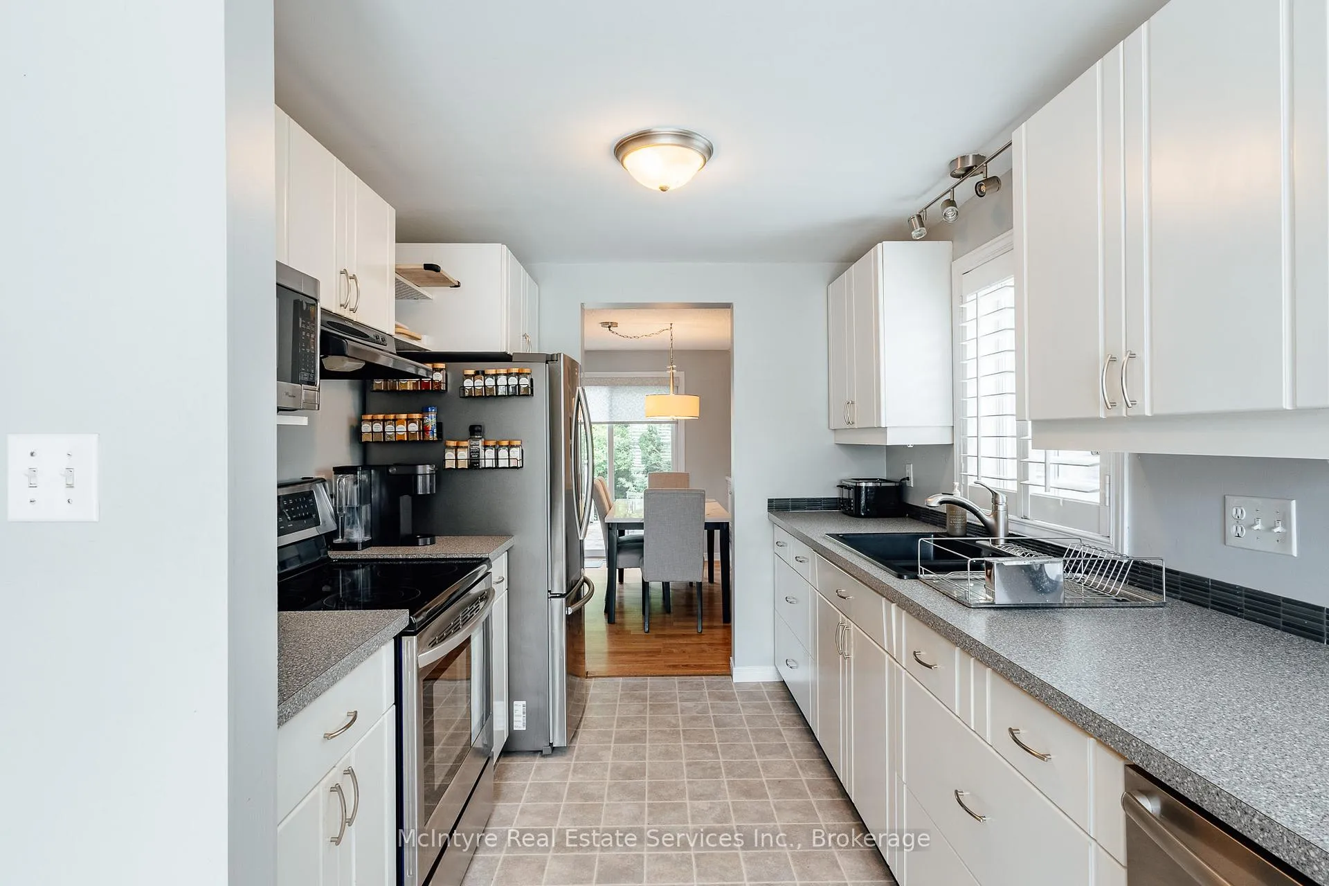 Photo 14 of 560 Penny Lane, Waterloo — HOMEH