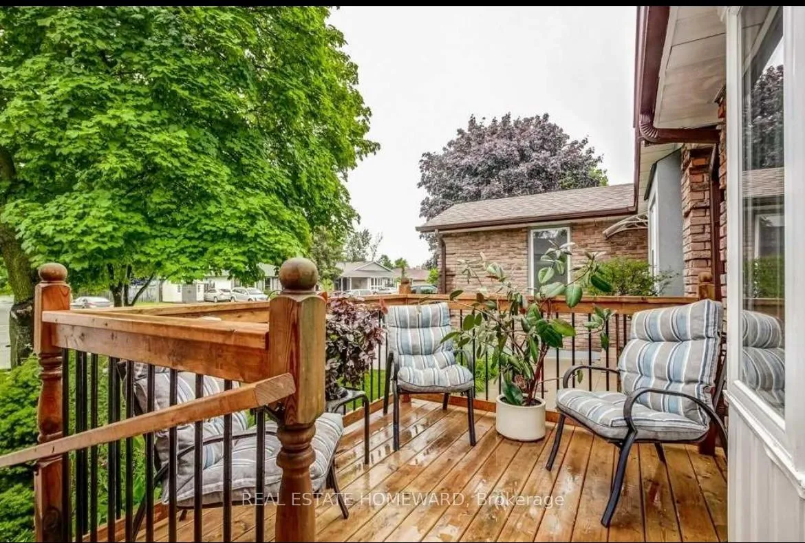Photo 3 of 2336 Malcolm Crescent, Burlington, Brant Hills — HOMEH
