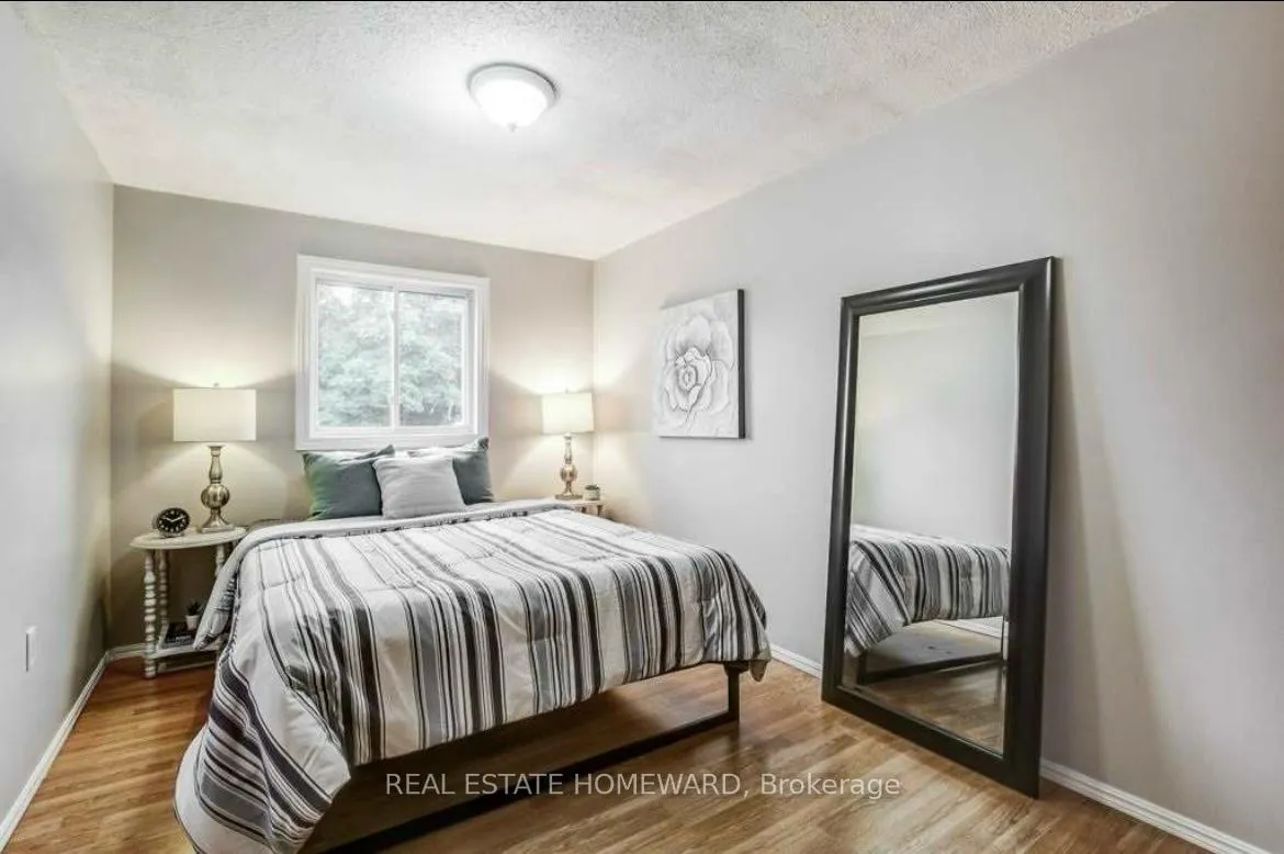 Photo 19 of 2336 Malcolm Crescent, Burlington, Brant Hills — HOMEH