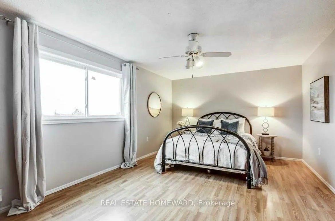 Photo 23 of 2336 Malcolm Crescent, Burlington, Brant Hills — HOMEH