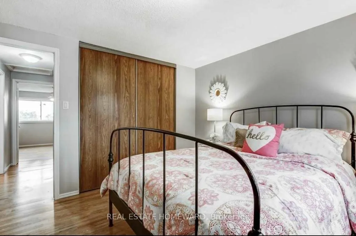 Photo 26 of 2336 Malcolm Crescent, Burlington, Brant Hills — HOMEH