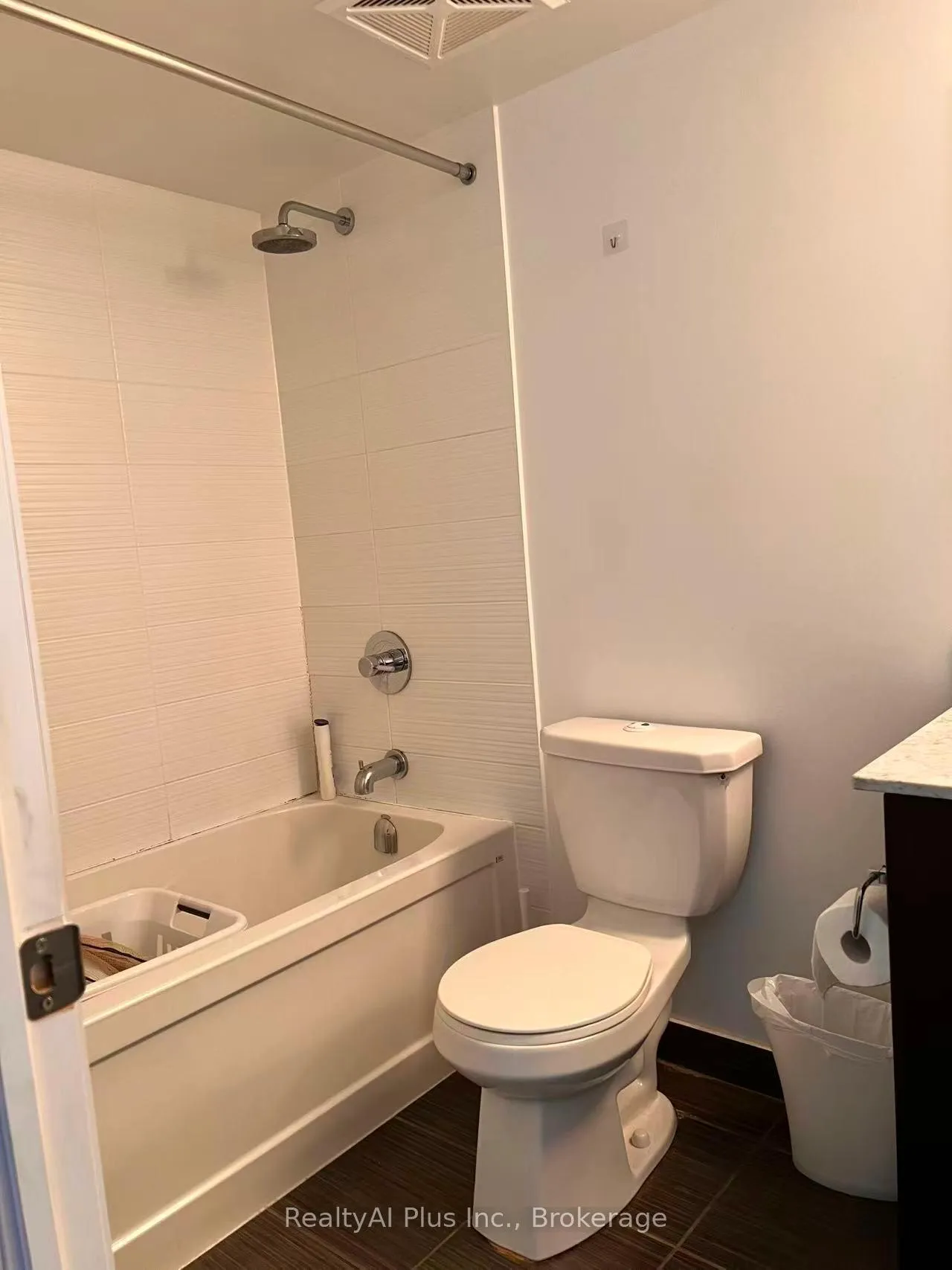 Photo 7 of Unit 1025, 372 Highway 7 E, Richmond Hill, Doncrest — HOMEH