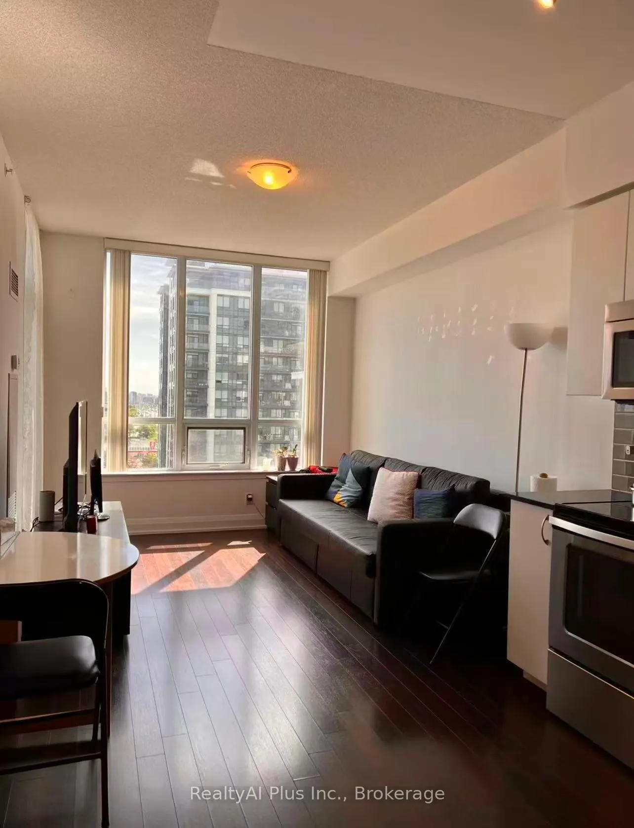 Photo 9 of Unit 1025, 372 Highway 7 E, Richmond Hill, Doncrest — HOMEH