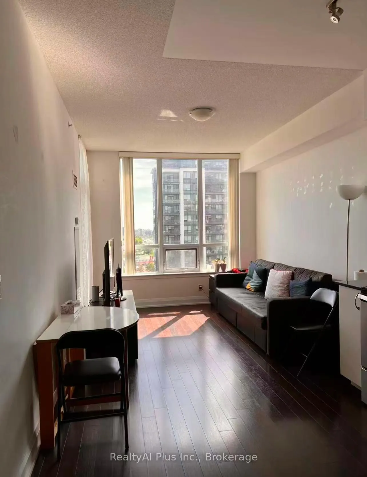 Photo 12 of Unit 1025, 372 Highway 7 E, Richmond Hill, Doncrest — HOMEH