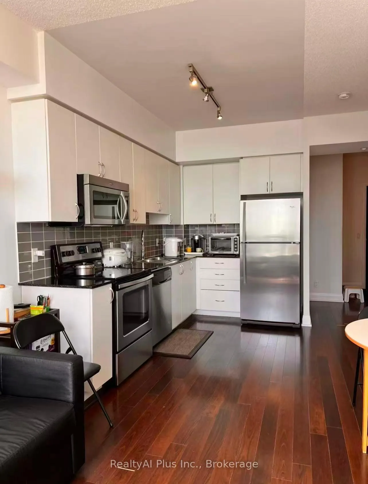 Photo 14 of Unit 1025, 372 Highway 7 E, Richmond Hill, Doncrest — HOMEH