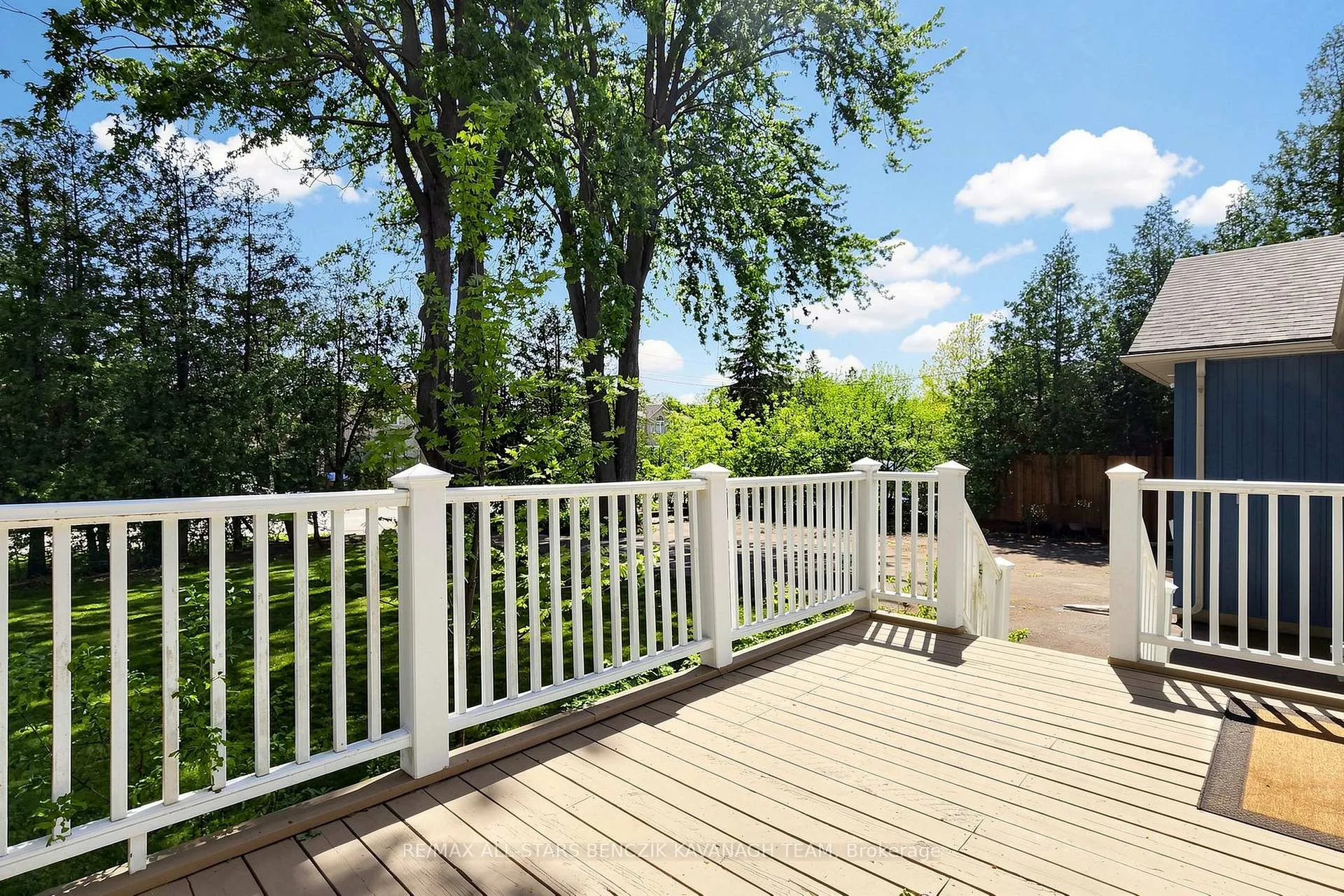 Photo 4 of 522 Sheppard Avenue, Pickering, Woodlands — HOMEH