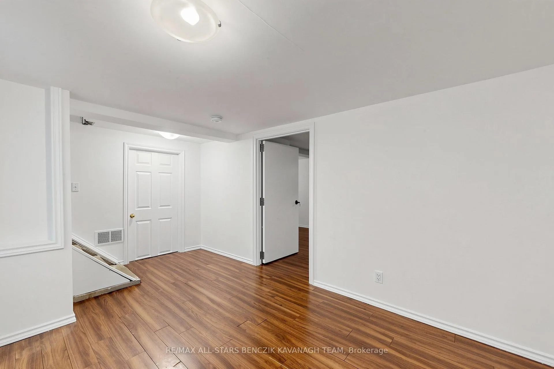 Photo 18 of 522 Sheppard Avenue, Pickering, Woodlands — HOMEH