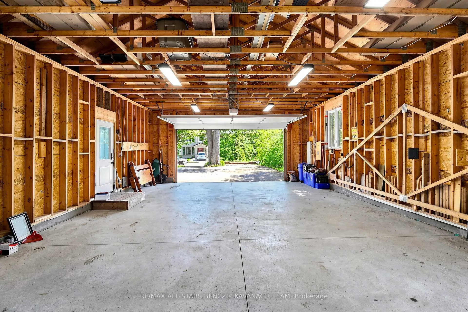 Photo 24 of 522 Sheppard Avenue, Pickering, Woodlands — HOMEH