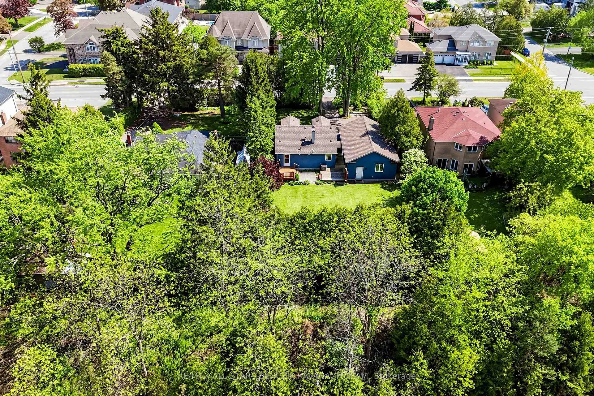 Photo 36 of 522 Sheppard Avenue, Pickering, Woodlands — HOMEH