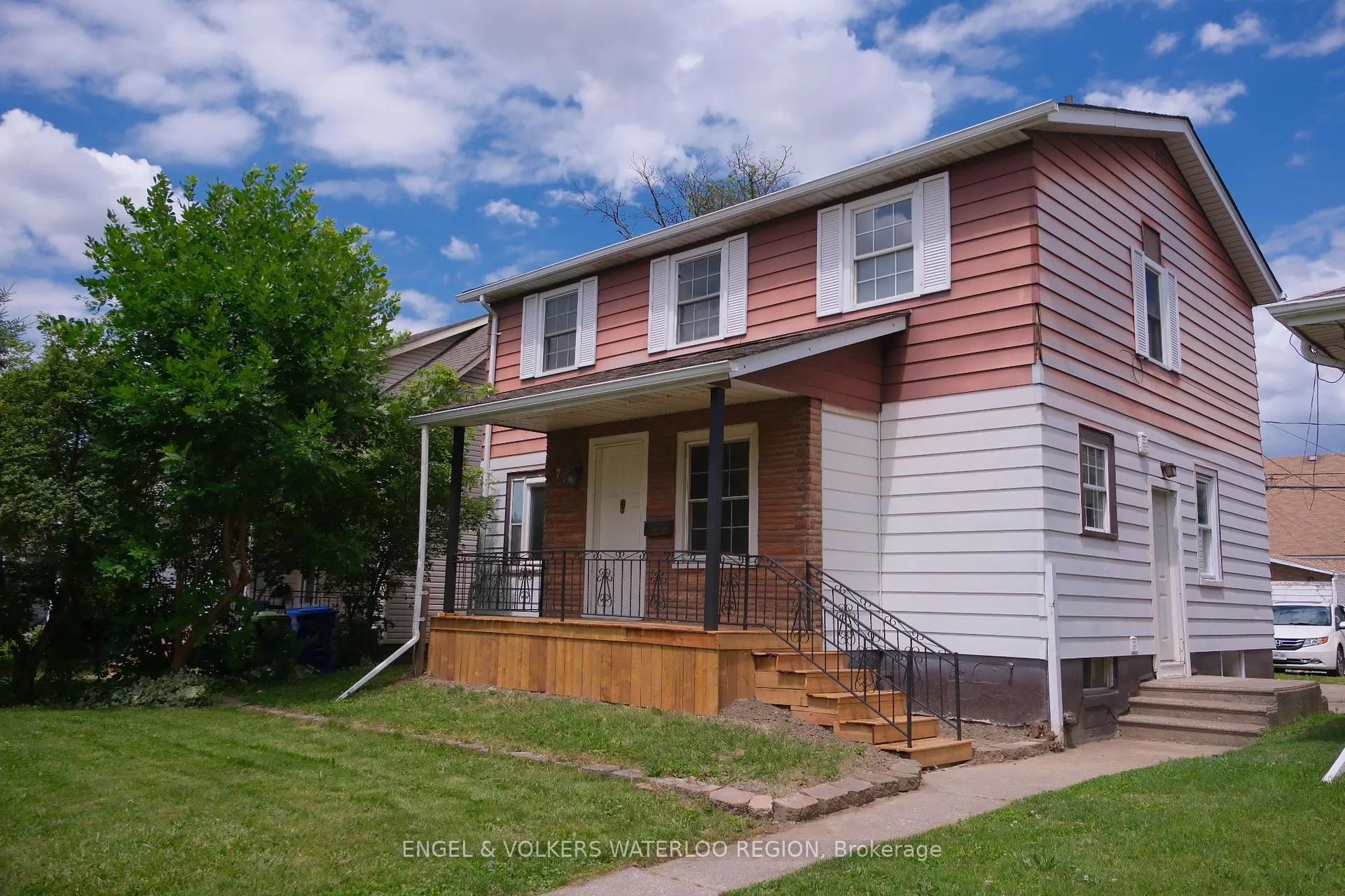 Photo 2 of 738 Randolph Avenue, Windsor, Windsor University District — HOMEH
