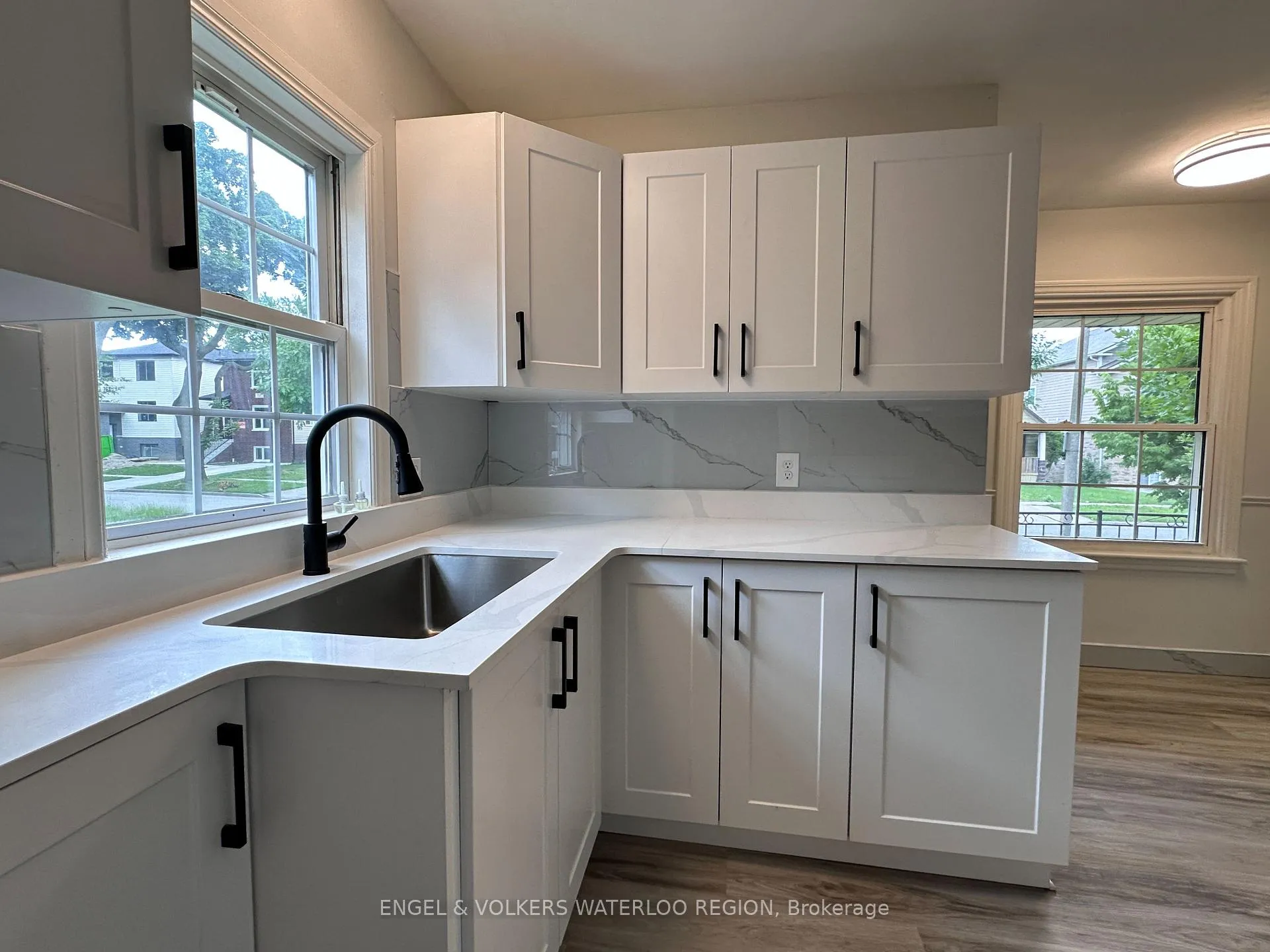 Photo 6 of 738 Randolph Avenue, Windsor, Windsor University District — HOMEH