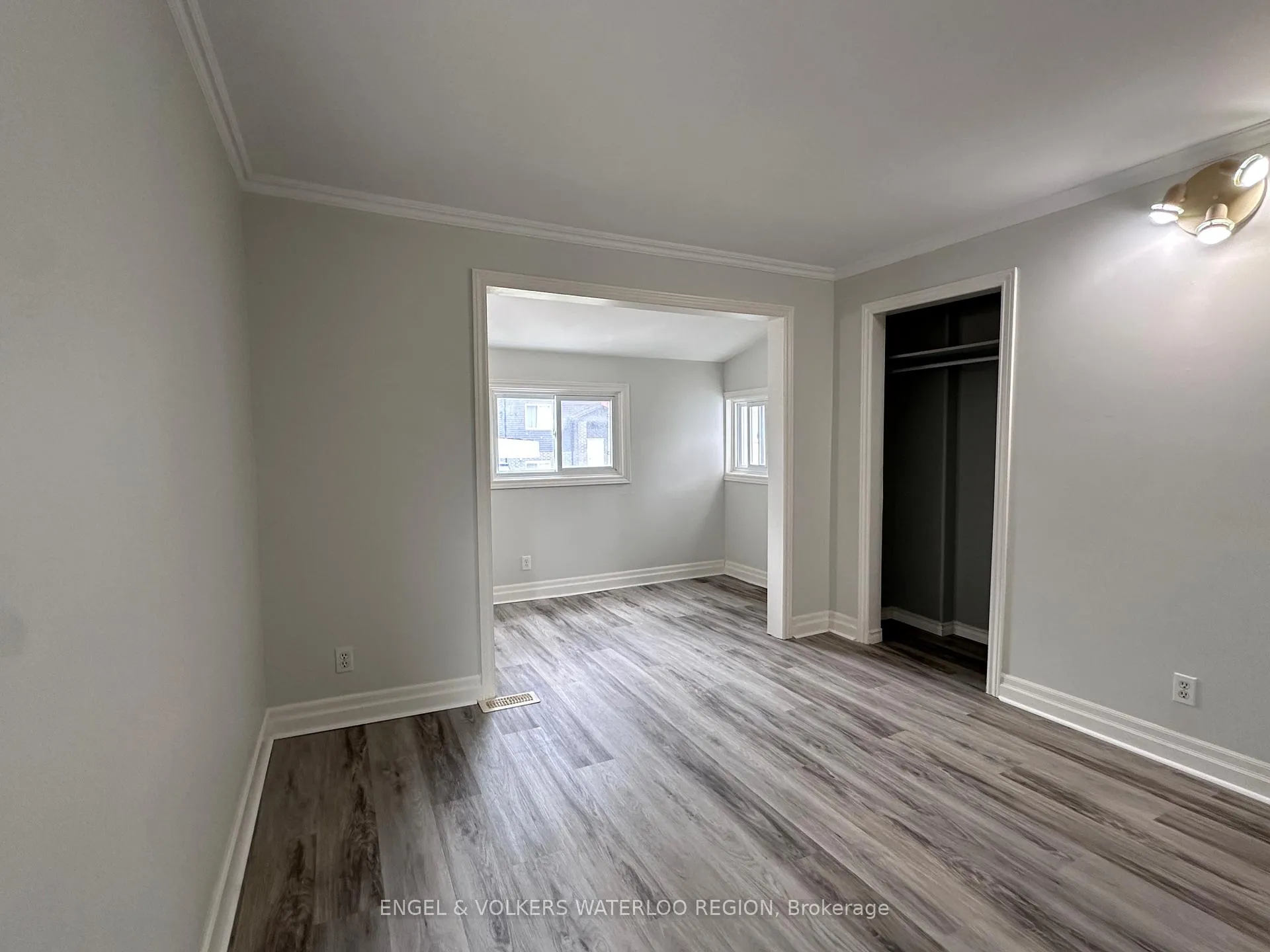 Photo 11 of 738 Randolph Avenue, Windsor, Windsor University District — HOMEH