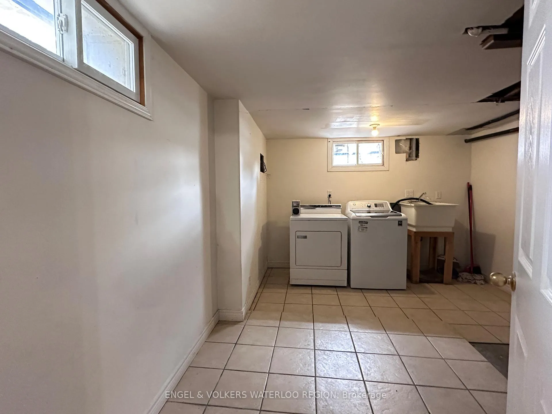 Photo 27 of 738 Randolph Avenue, Windsor, Windsor University District — HOMEH