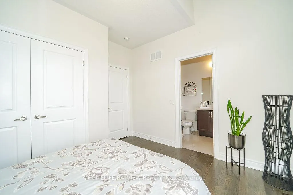 Photo 36 of 91 Marbrook Street, Richmond Hill, Mill Pond — HOMEH