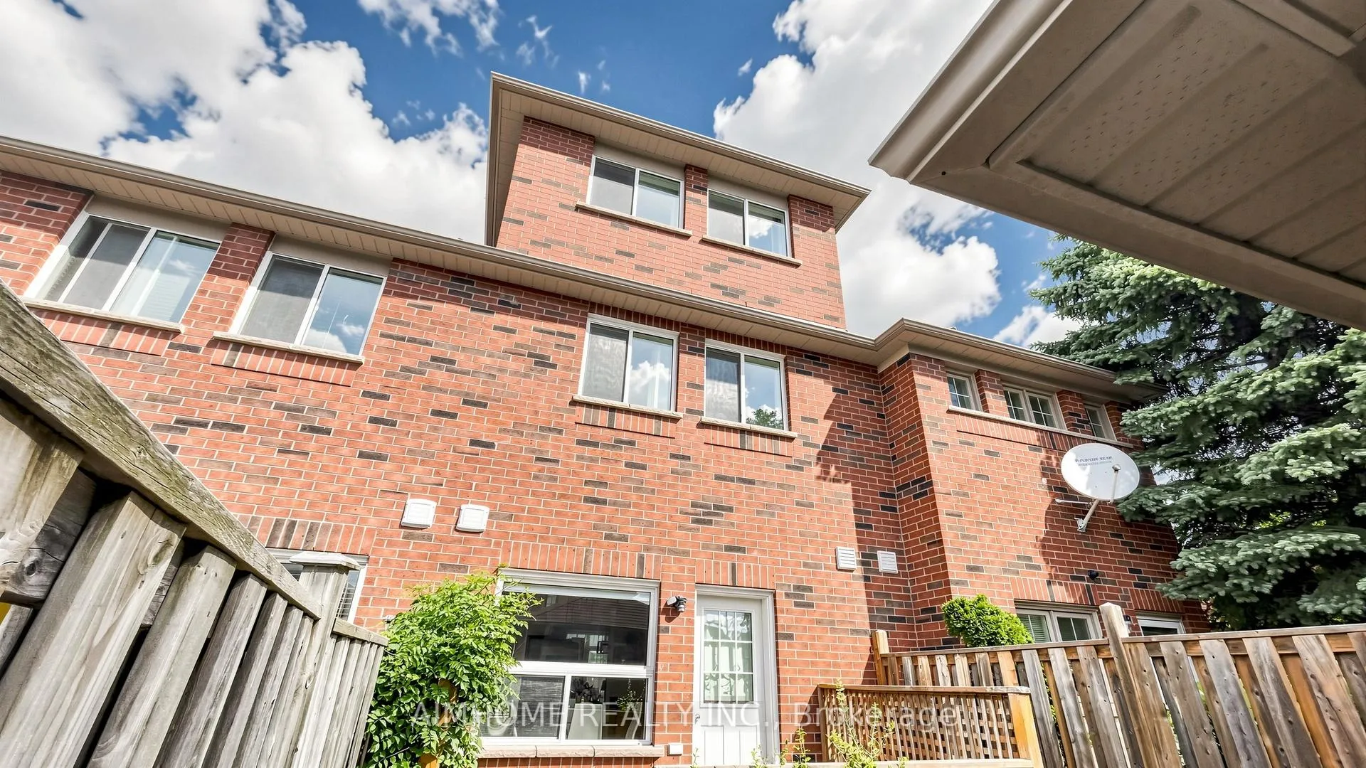 Photo 39 of 87 Bur Oak Avenue, Markham, Berczy — HOMEH