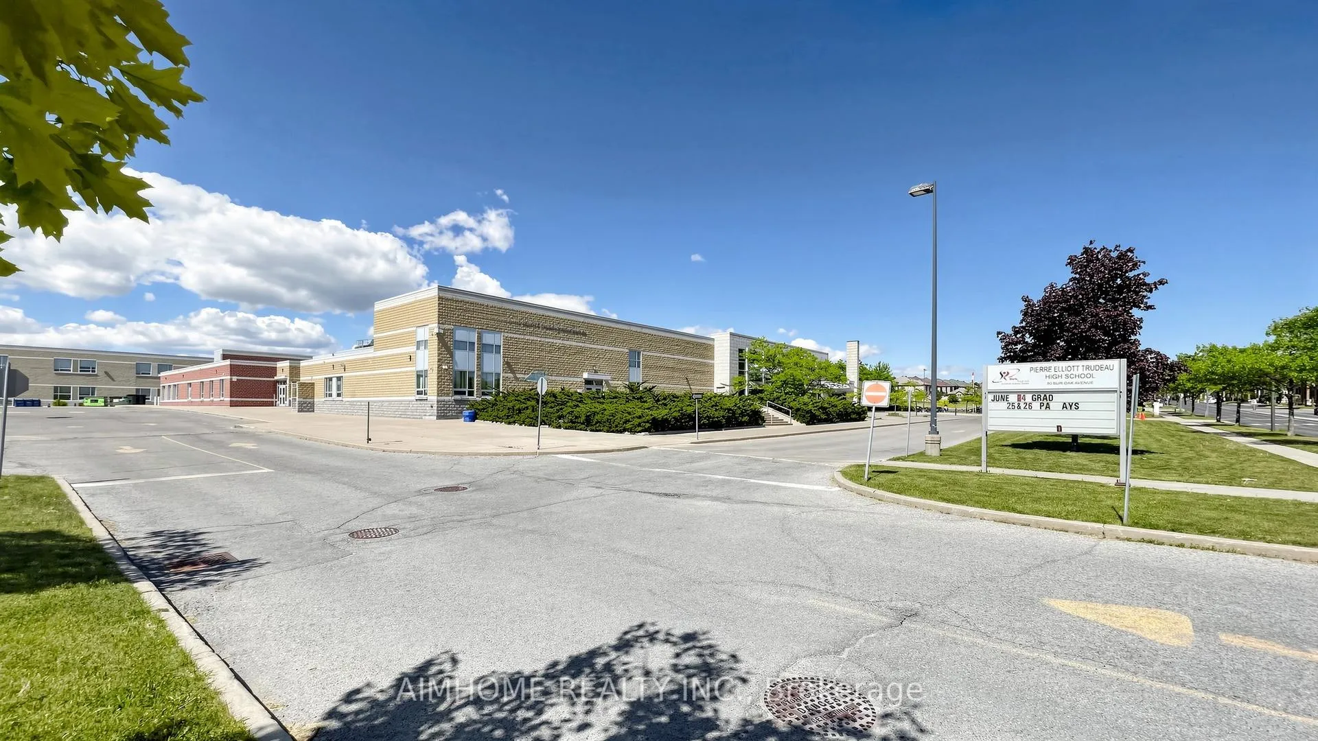 Photo 47 of 87 Bur Oak Avenue, Markham, Berczy — HOMEH