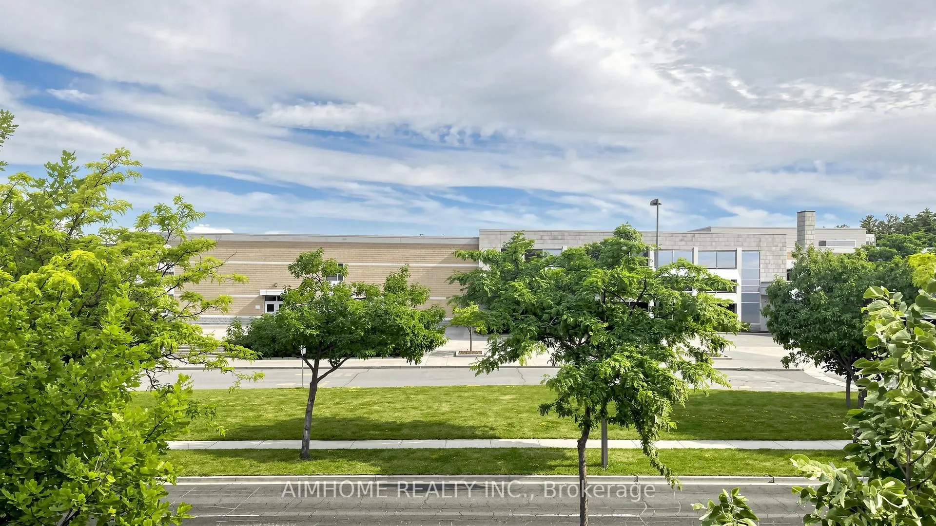 Photo 49 of 87 Bur Oak Avenue, Markham, Berczy — HOMEH