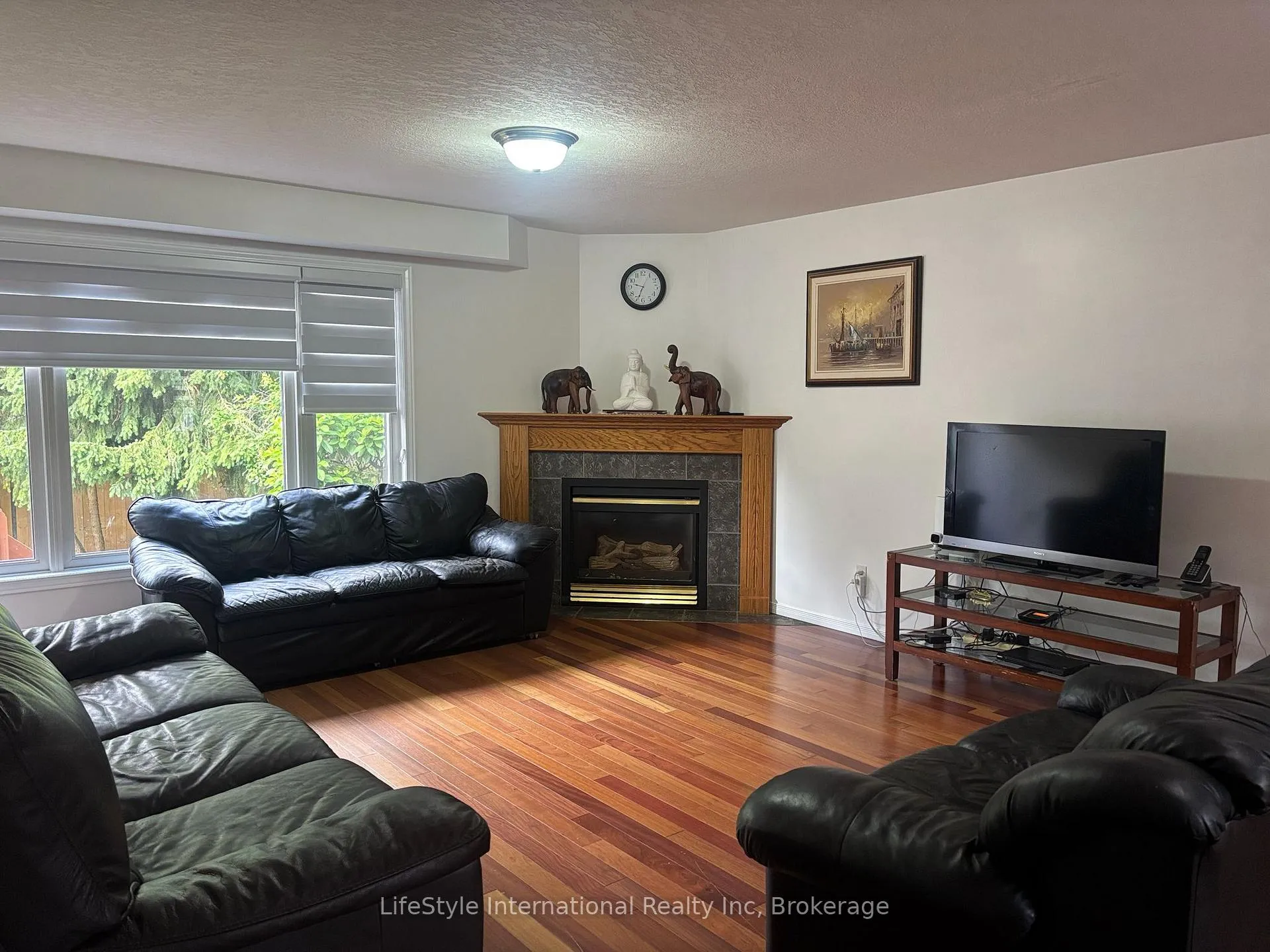 Photo 6 of 41 Camm Crescent, Guelph, Pineridge/Westminster Woods — HOMEH