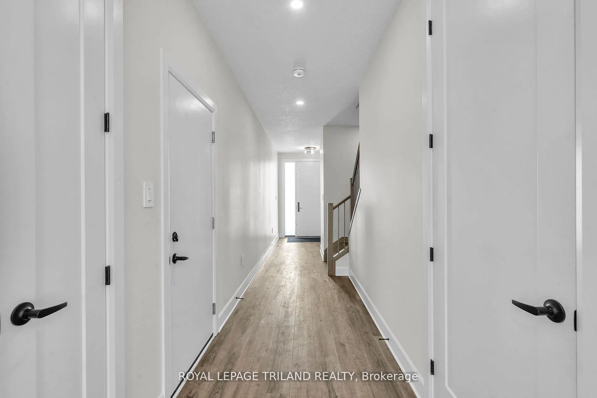 Photo 3 of Unit 231, 175 Doan Drive E, Middlesex Centre, Kilworth — HOMEH