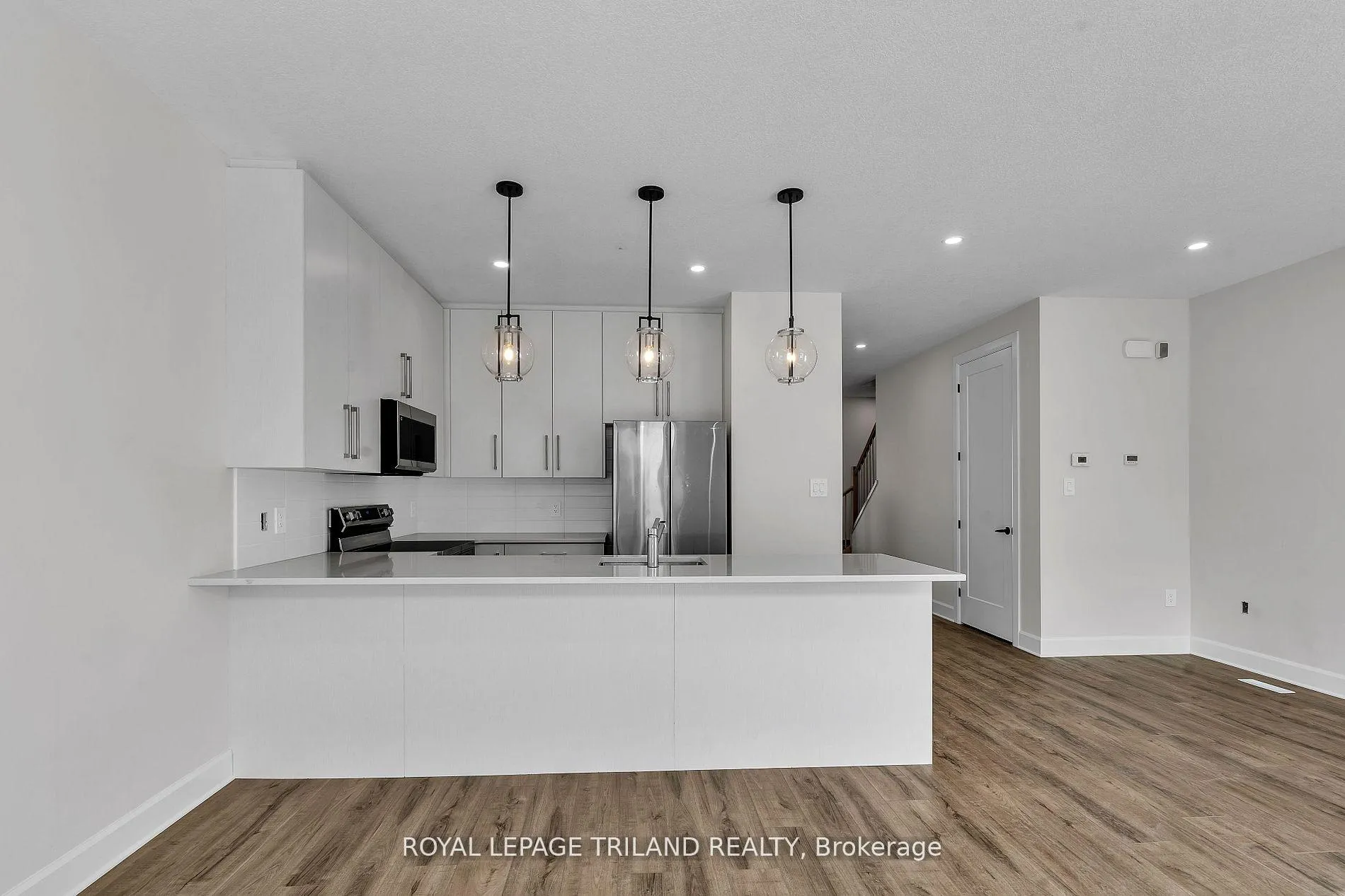 Photo 6 of Unit 231, 175 Doan Drive E, Middlesex Centre, Kilworth — HOMEH