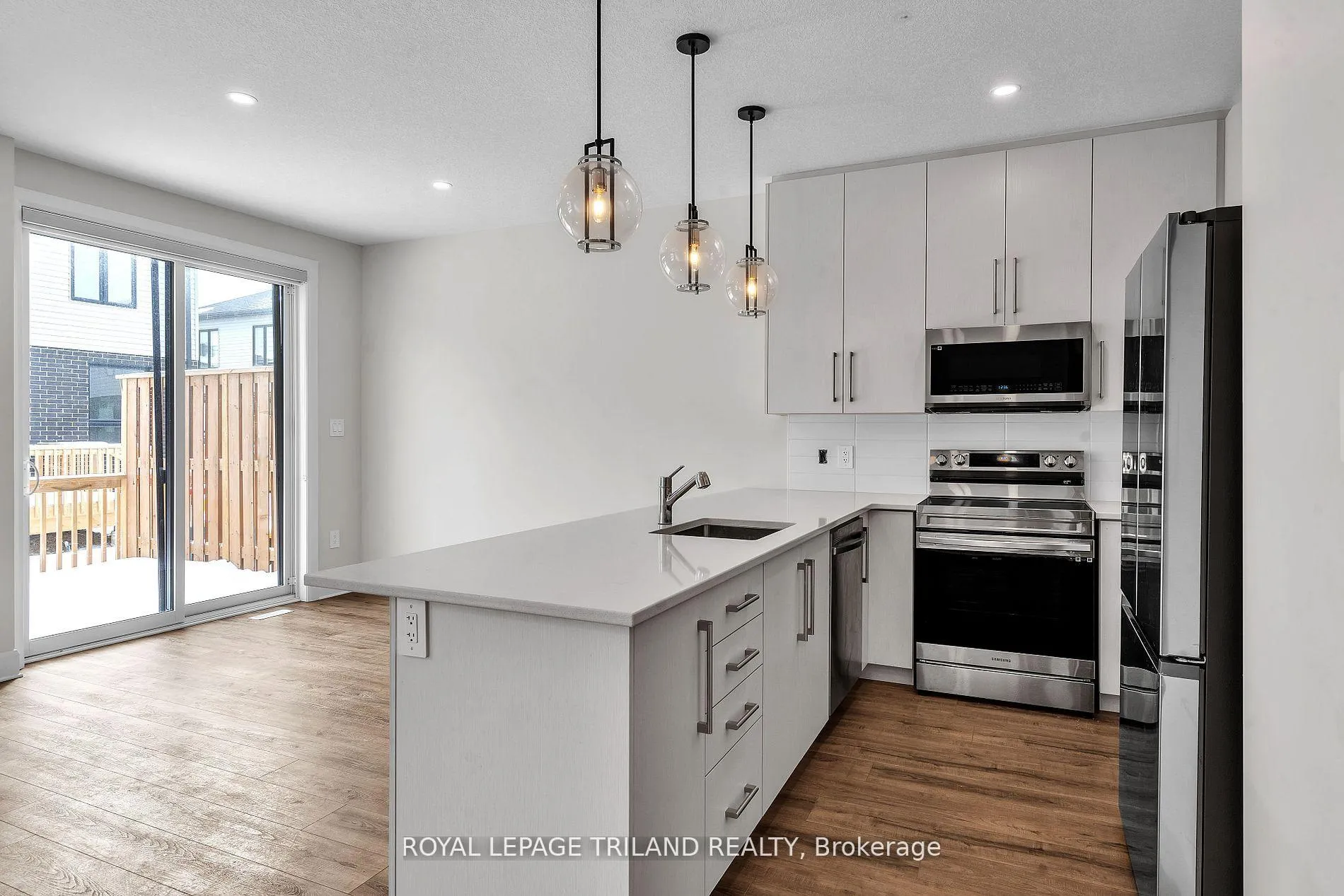 Photo 8 of Unit 231, 175 Doan Drive E, Middlesex Centre, Kilworth — HOMEH