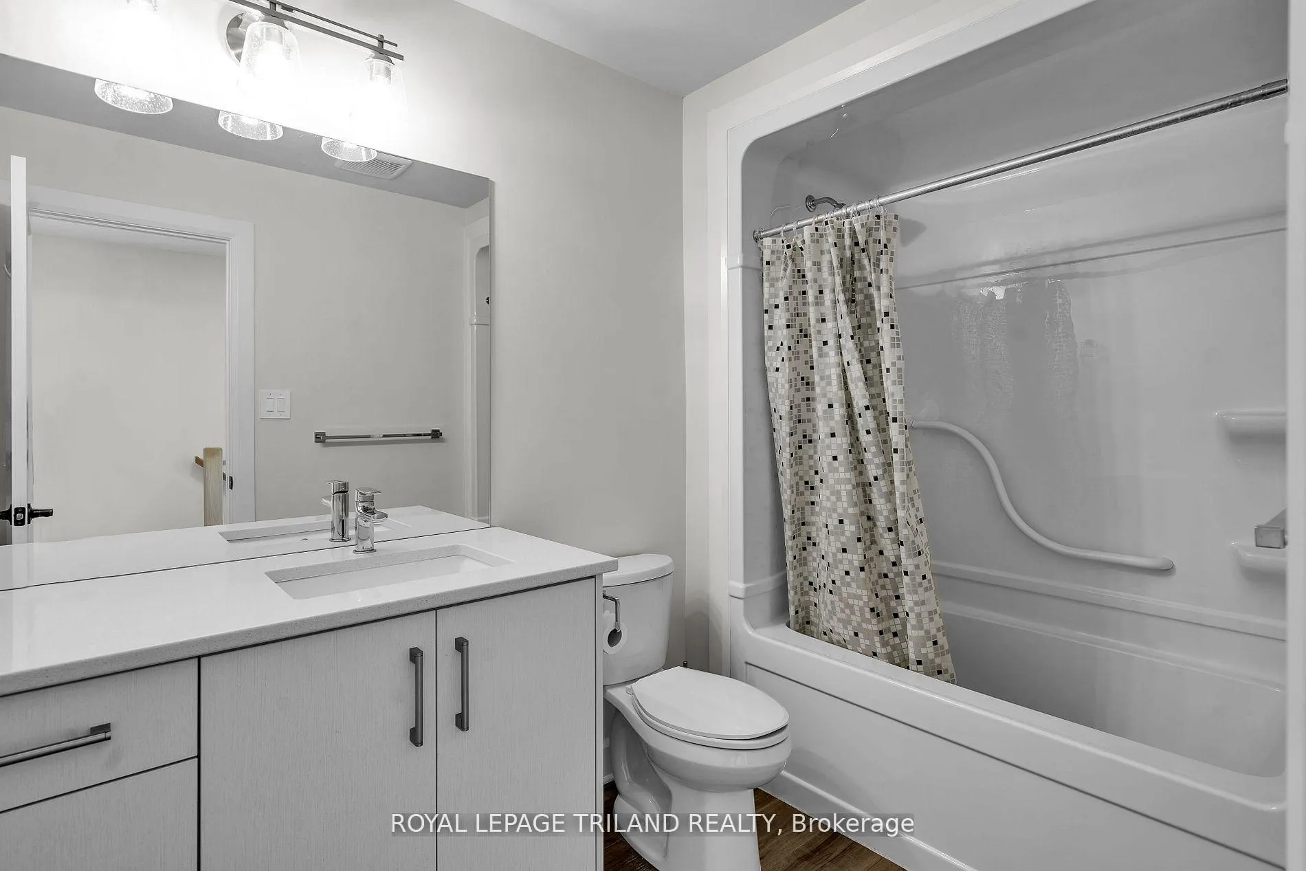 Photo 19 of Unit 231, 175 Doan Drive E, Middlesex Centre, Kilworth — HOMEH