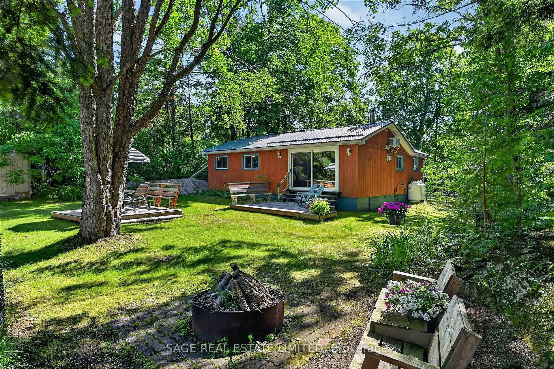 Front of 420 Edwina Drive