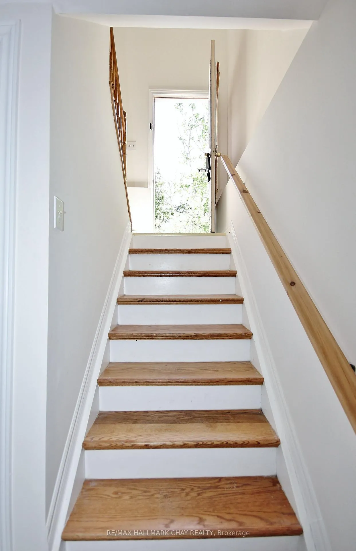 Photo 8 of 2173 Willard Avenue, Innisfil, Alcona — HOMEH