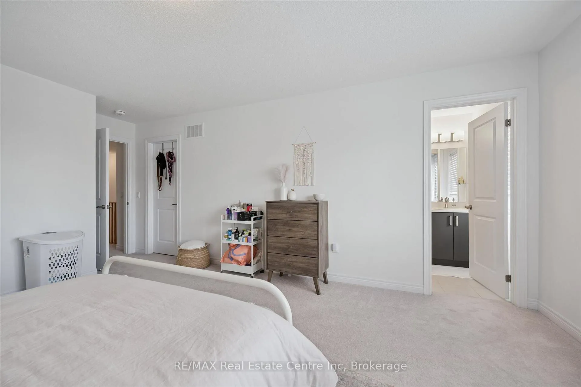 Photo 28 of 247 Farley Road, Centre Wellington, Fergus — HOMEH