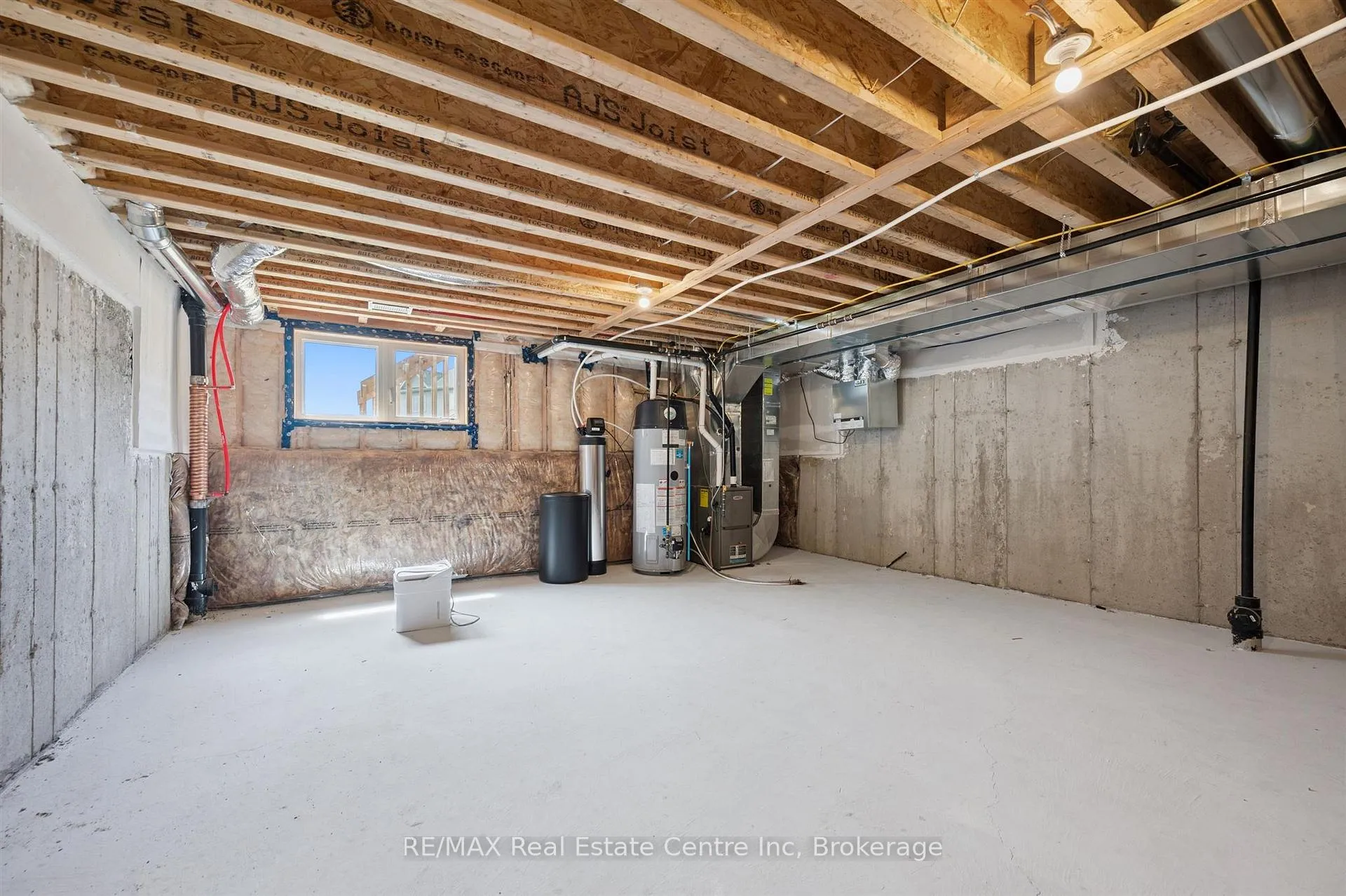 Photo 33 of 247 Farley Road, Centre Wellington, Fergus — HOMEH