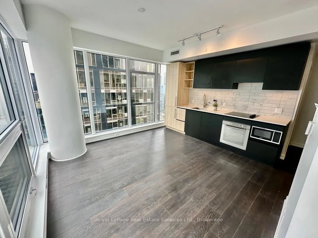 Photo 2 of Unit 4909, 55 Mercer Street, Toronto, Waterfront Communities — HOMEH