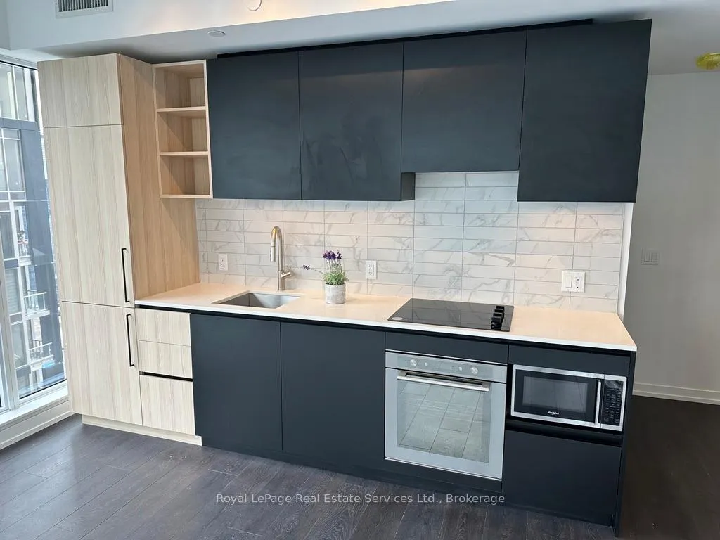 Photo 4 of Unit 4909, 55 Mercer Street, Toronto, Waterfront Communities — HOMEH