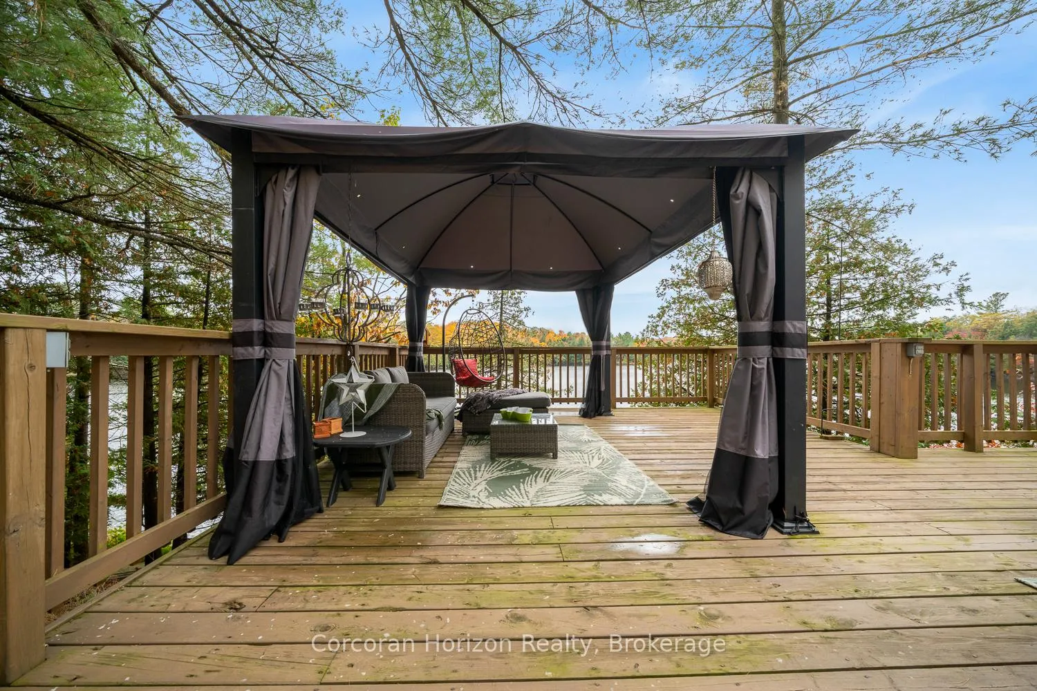 Photo 12 of 26 Sharon Park Drive, McKellar — HOMEH