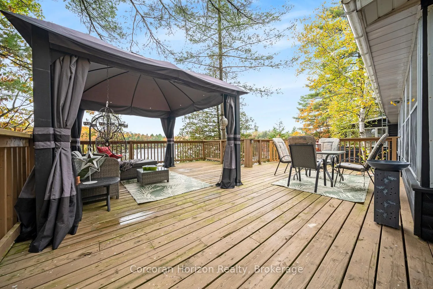 Photo 13 of 26 Sharon Park Drive, McKellar — HOMEH
