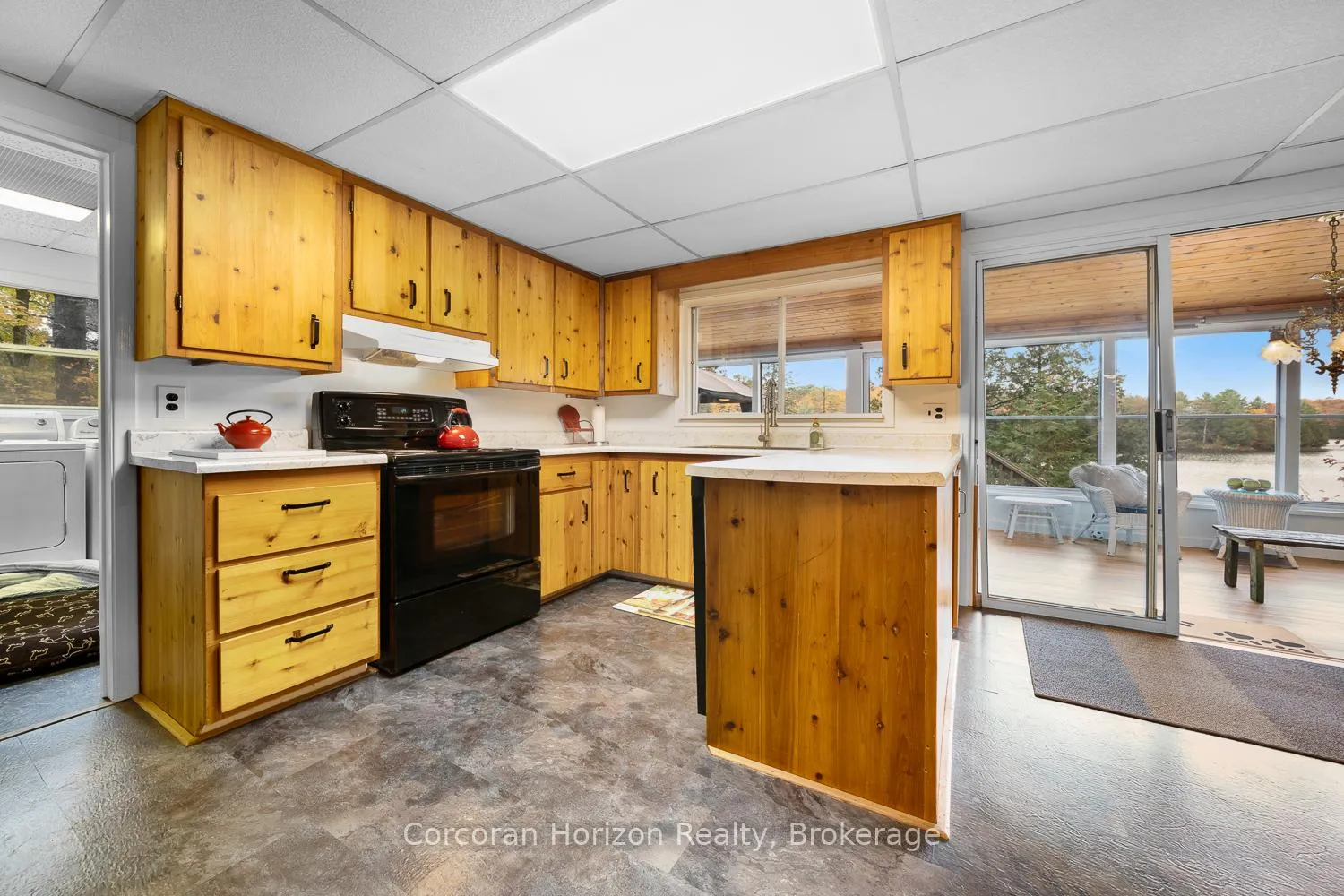 Photo 24 of 26 Sharon Park Drive, McKellar — HOMEH