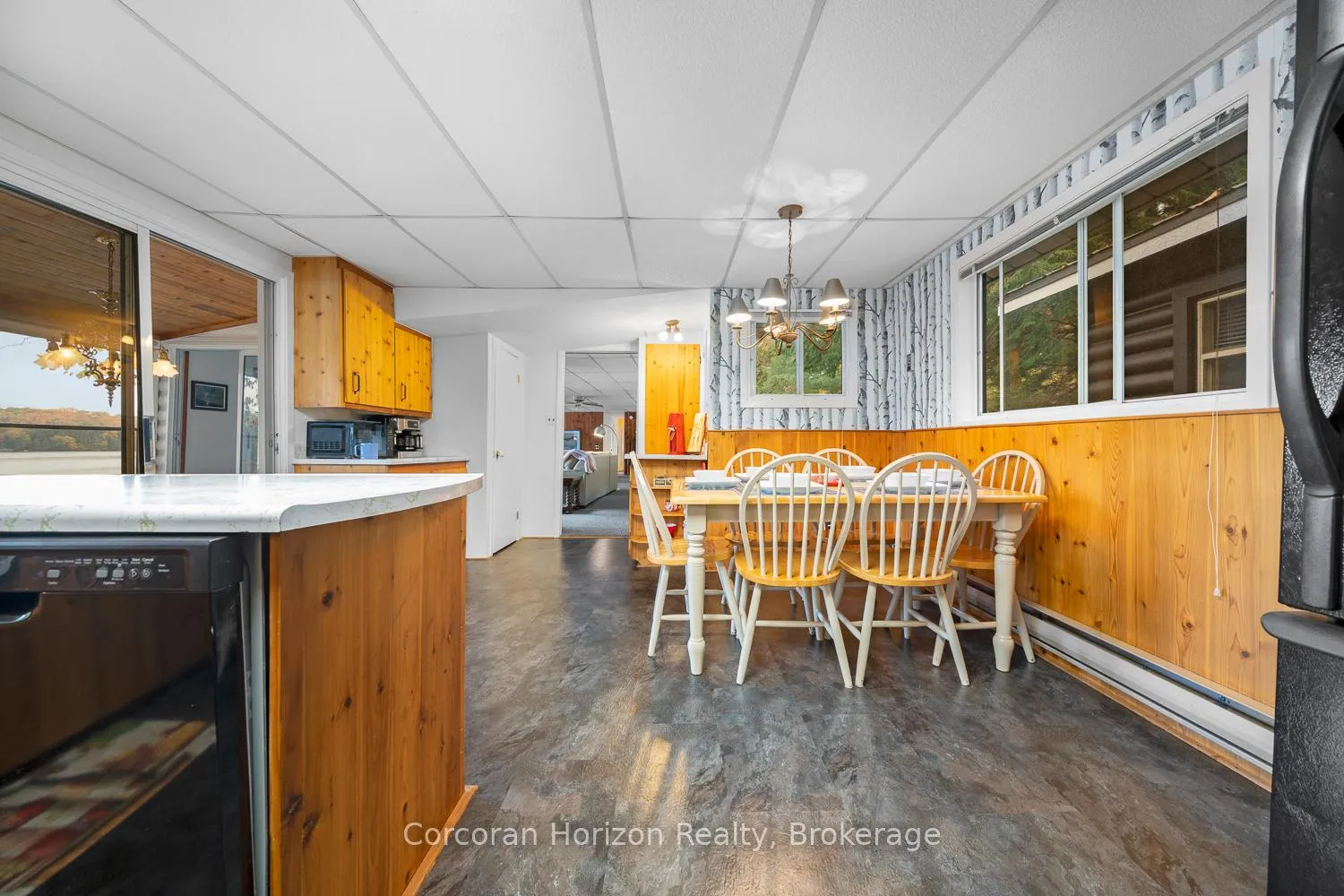 Photo 28 of 26 Sharon Park Drive, McKellar — HOMEH
