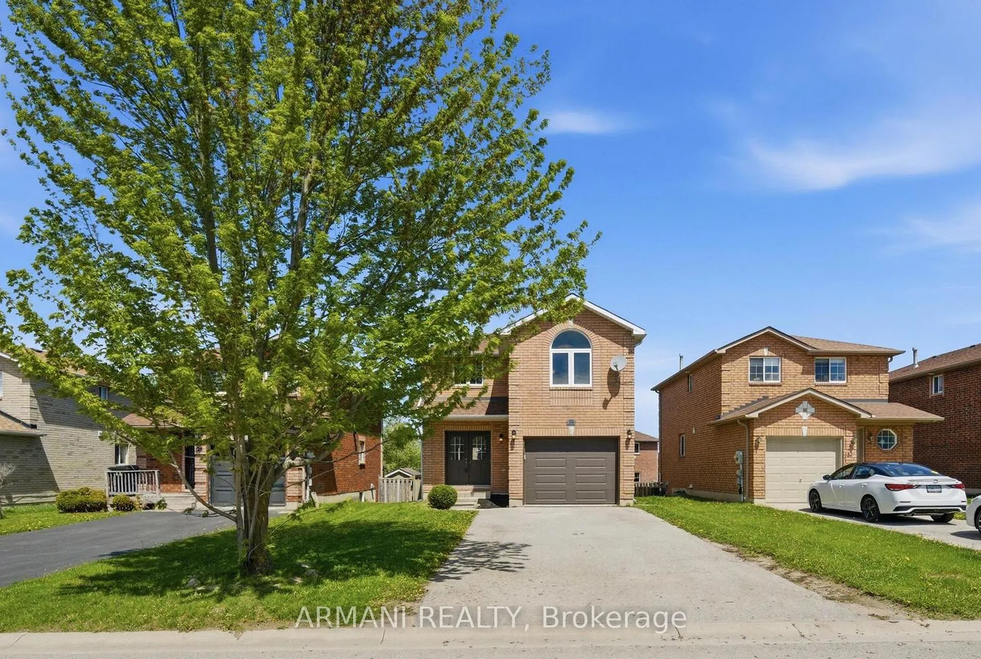 Photo 2 of 30 Booth Lane, Barrie, Painswick South — HOMEH