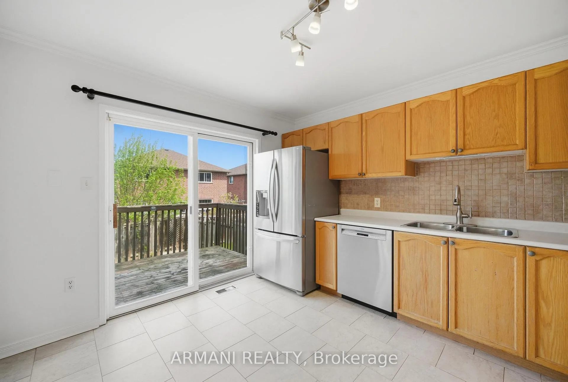 Photo 14 of 30 Booth Lane, Barrie, Painswick South — HOMEH