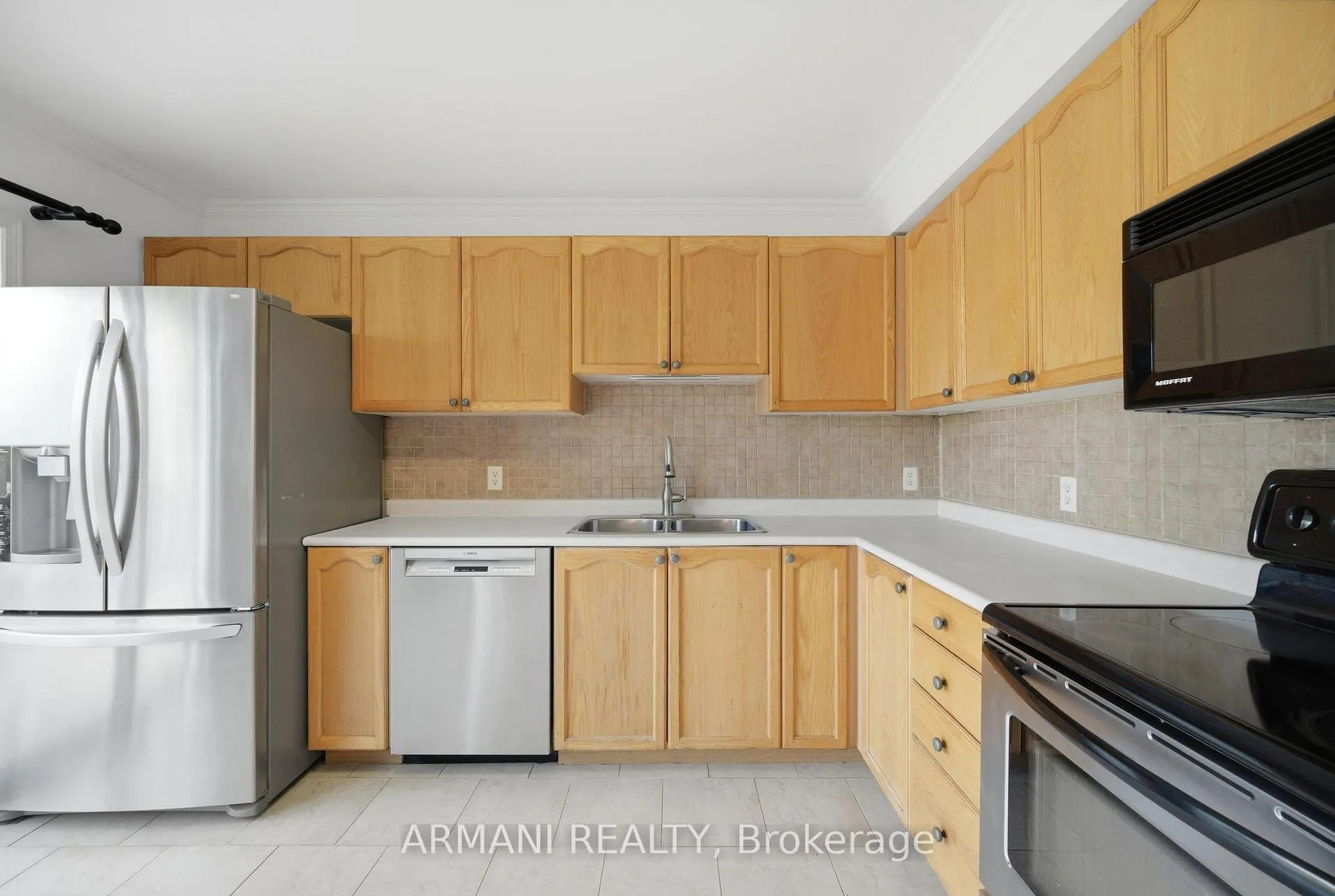 Photo 15 of 30 Booth Lane, Barrie, Painswick South — HOMEH