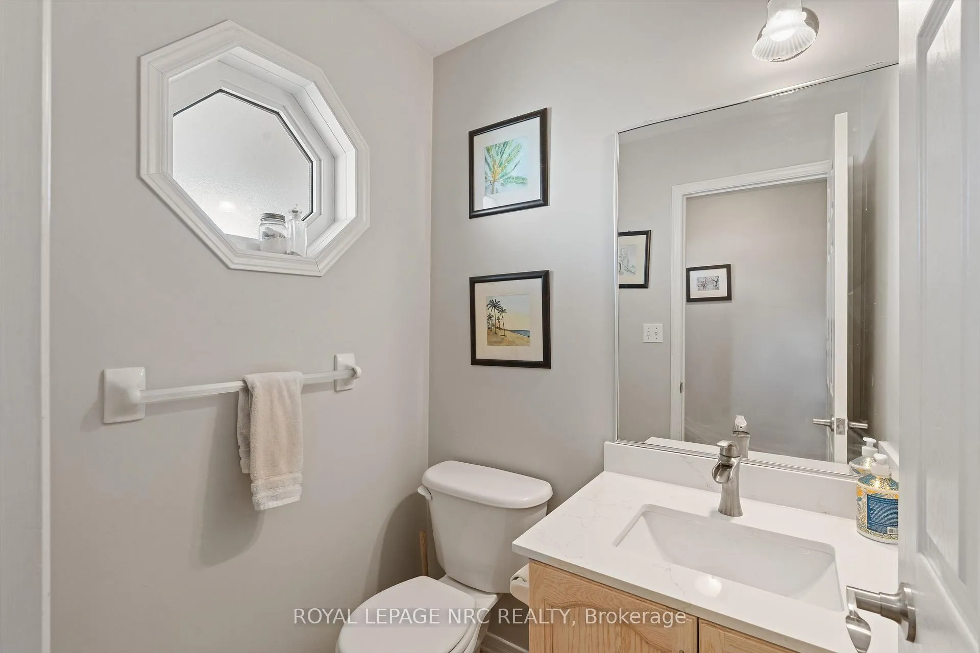 Photo 14 of 7722 Yvette Crescent, Niagara Falls, Ascot — HOMEH