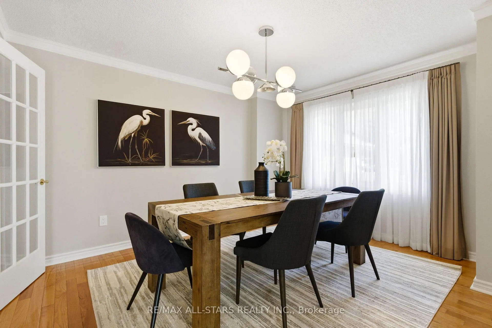 Photo 7 of 28 Testa Road, Uxbridge — HOMEH