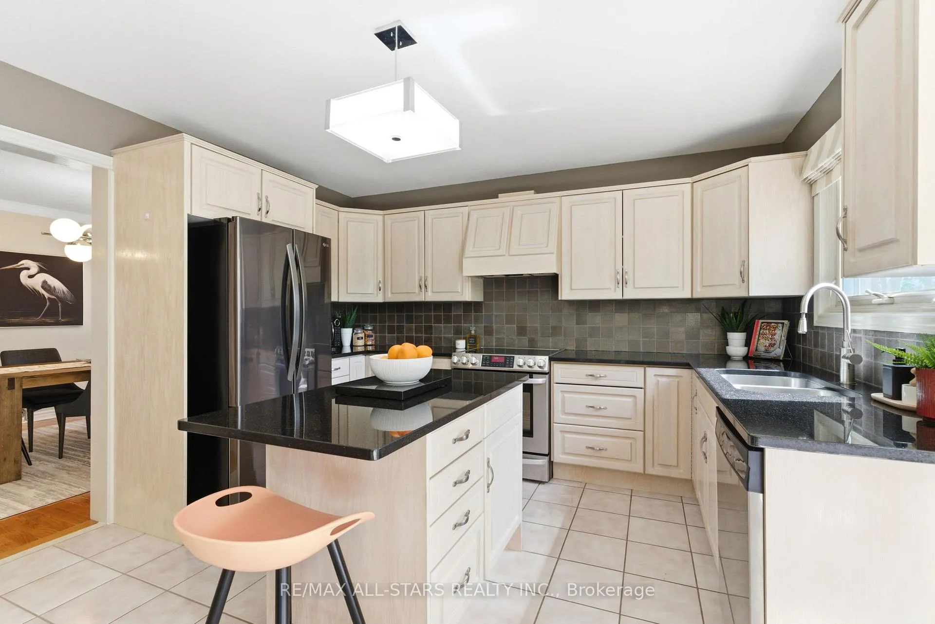 Photo 9 of 28 Testa Road, Uxbridge — HOMEH