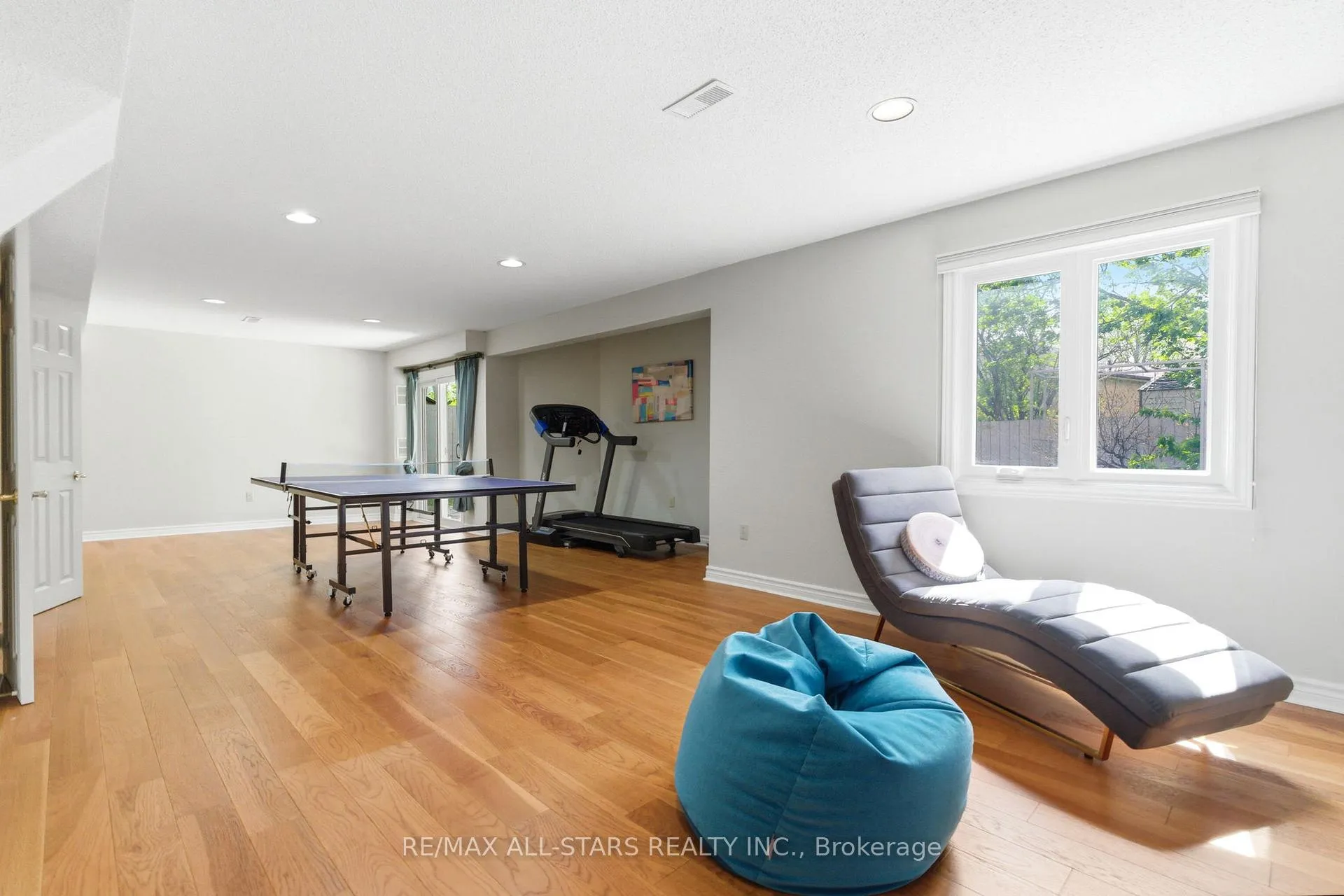 Photo 41 of 28 Testa Road, Uxbridge — HOMEH