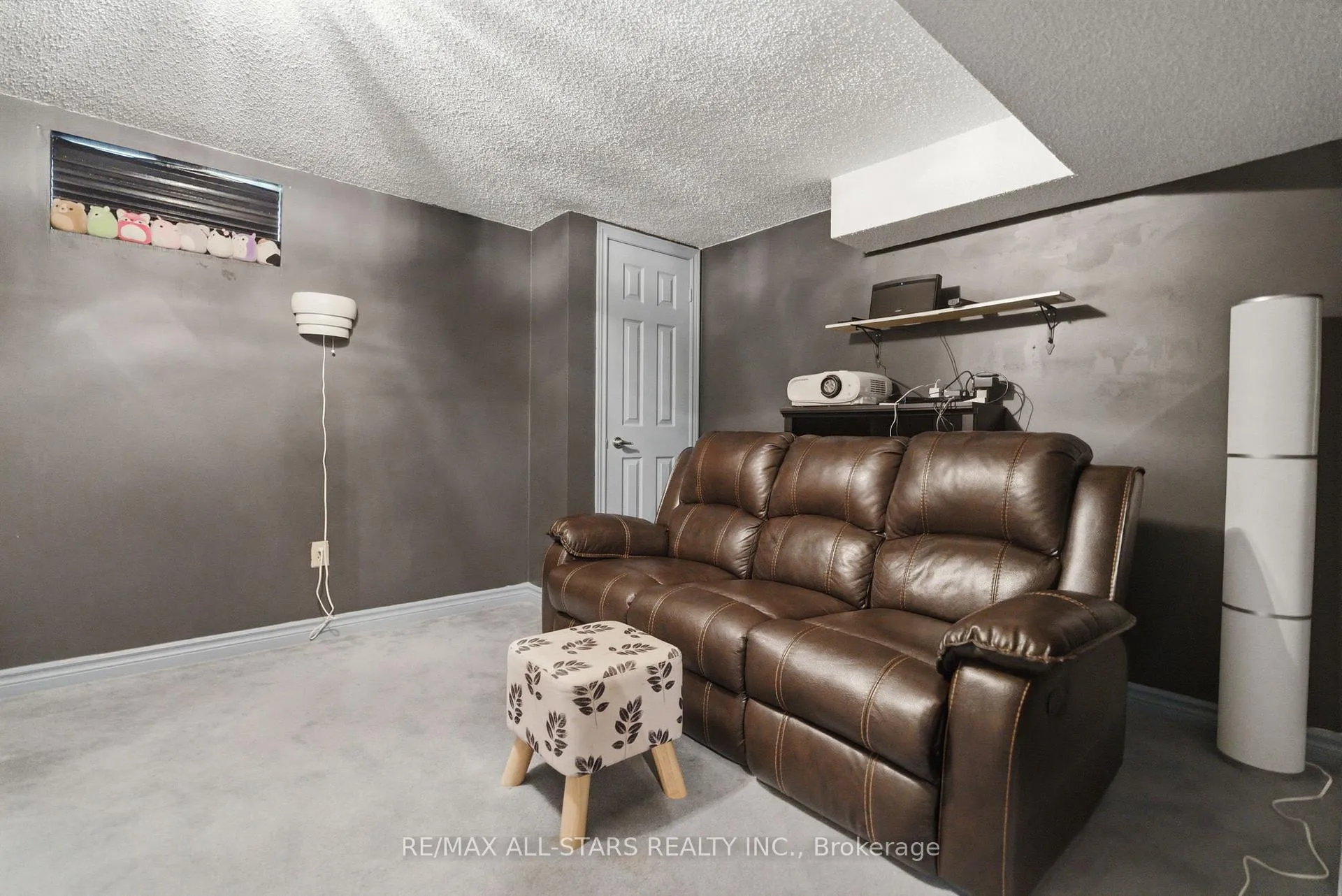 Photo 43 of 28 Testa Road, Uxbridge — HOMEH
