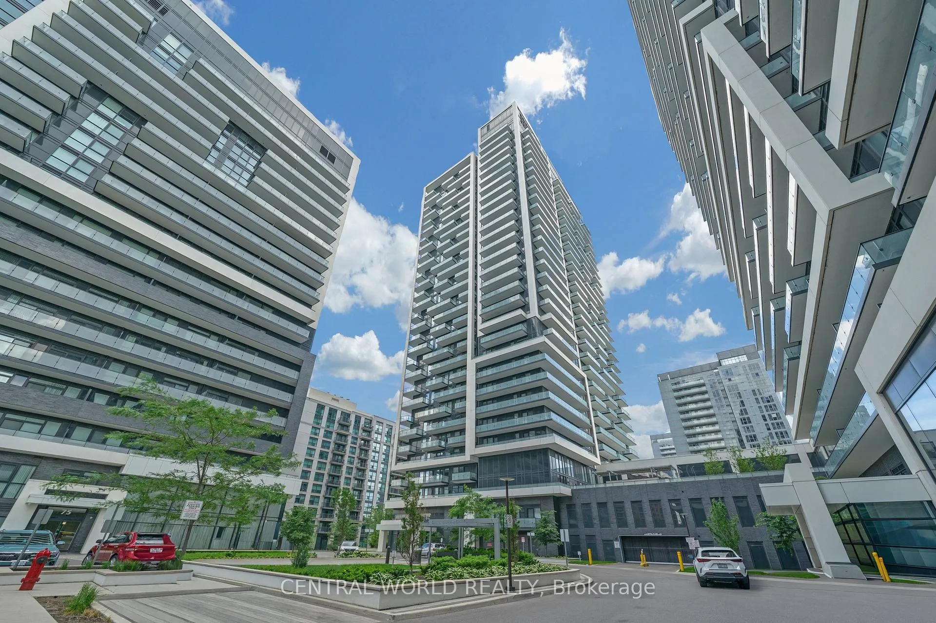 Front of Unit 2405, 105 Oneida Crescent