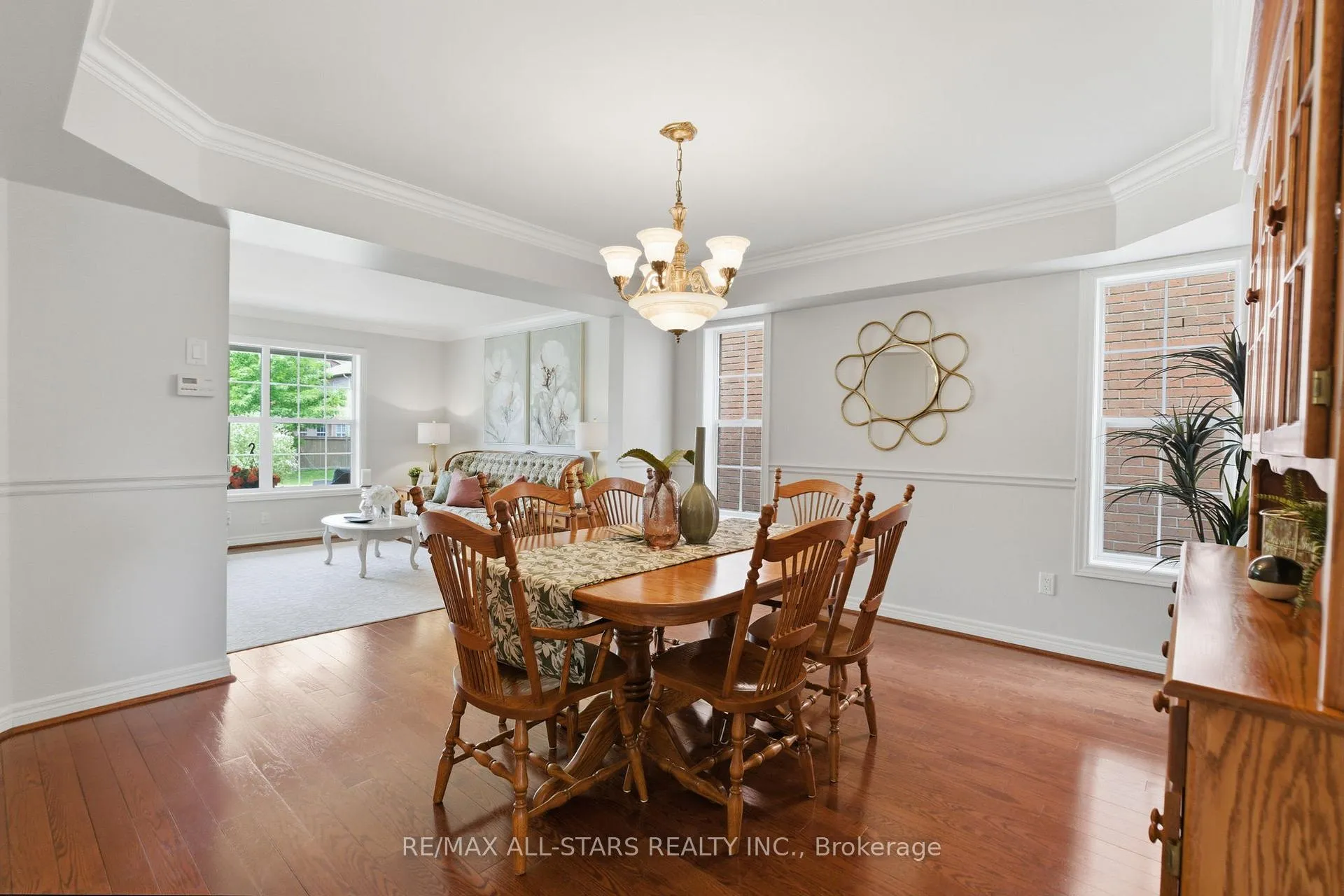 Photo 9 of 52 Alsop Place, Uxbridge — HOMEH