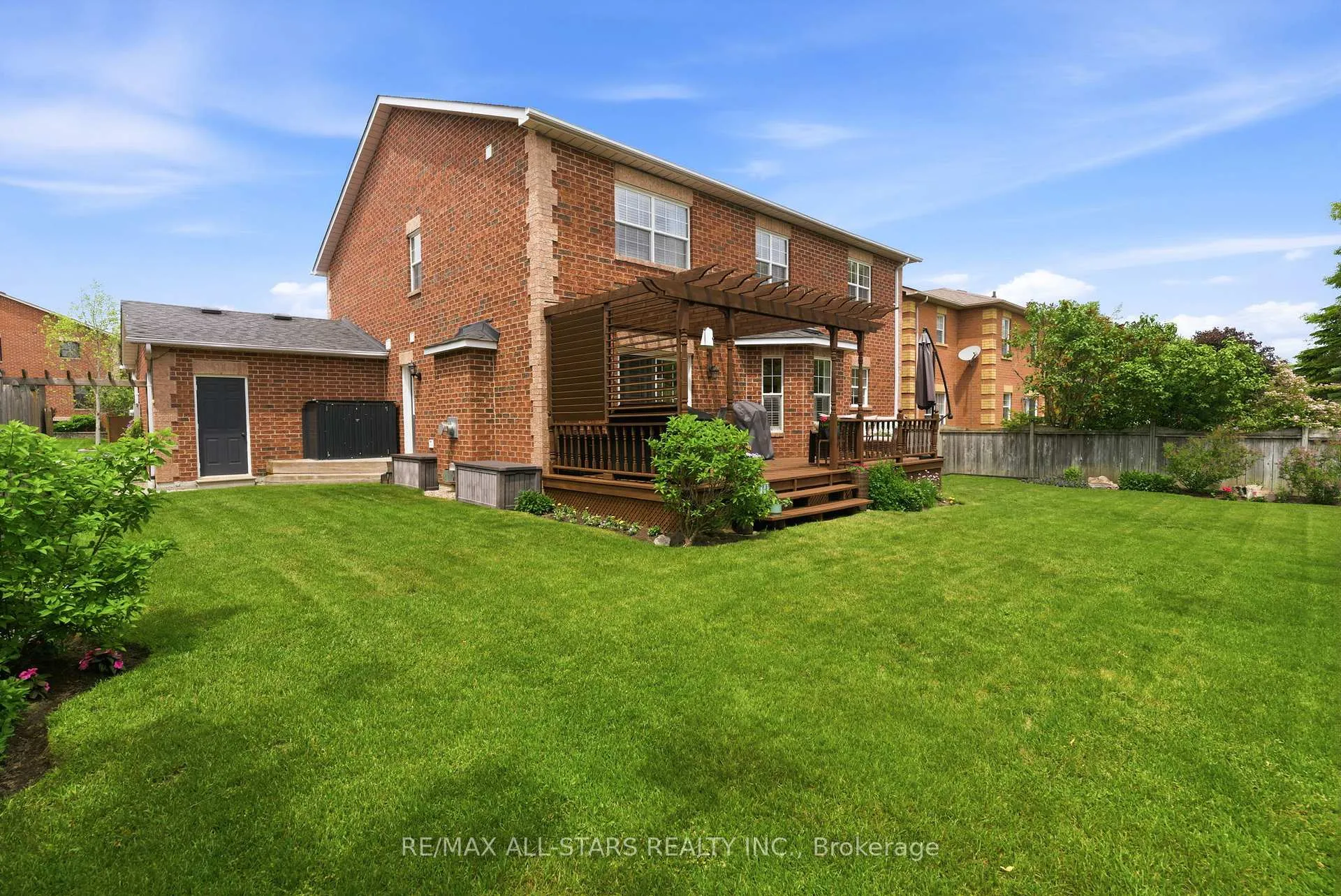 Photo 45 of 52 Alsop Place, Uxbridge — HOMEH