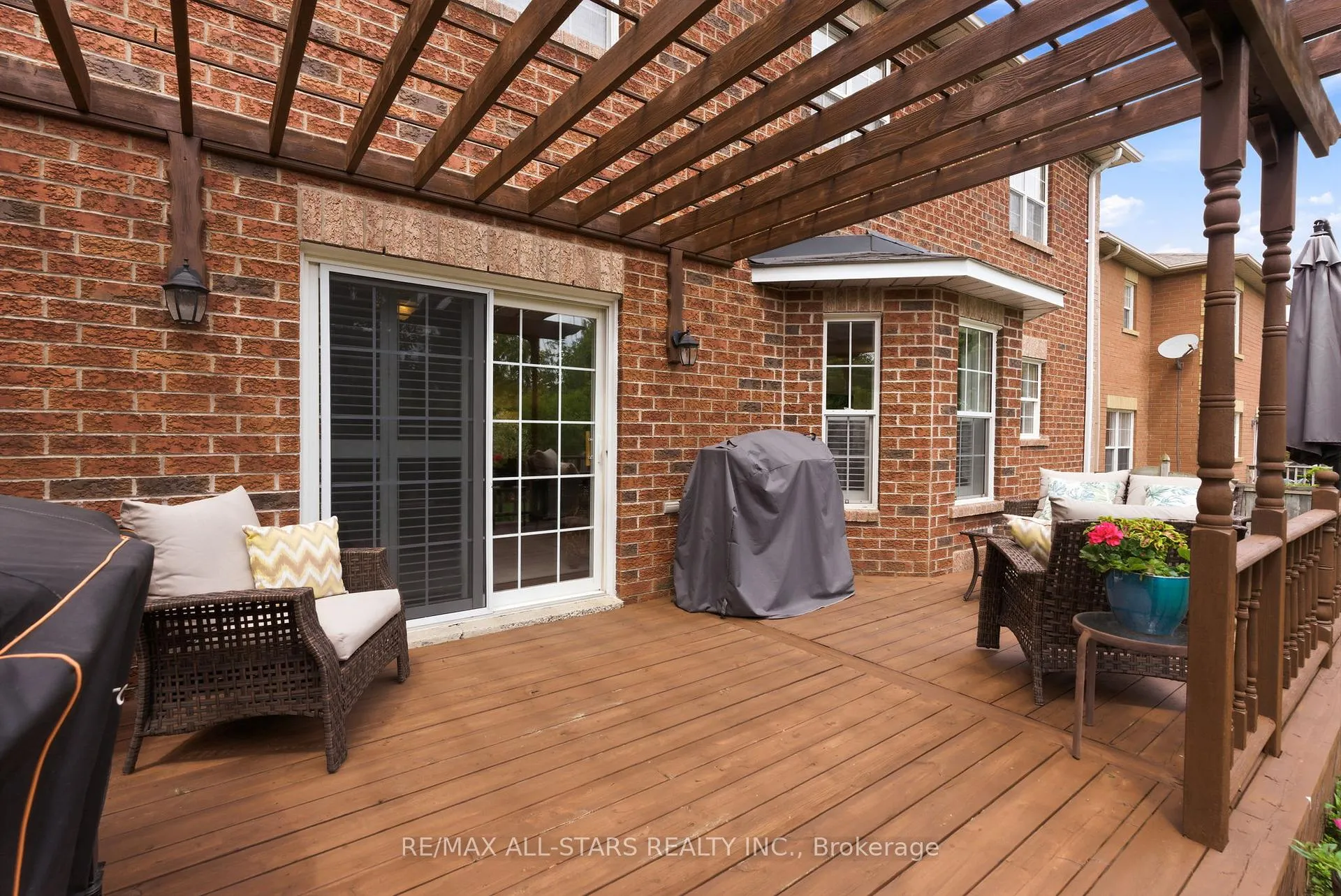 Photo 48 of 52 Alsop Place, Uxbridge — HOMEH
